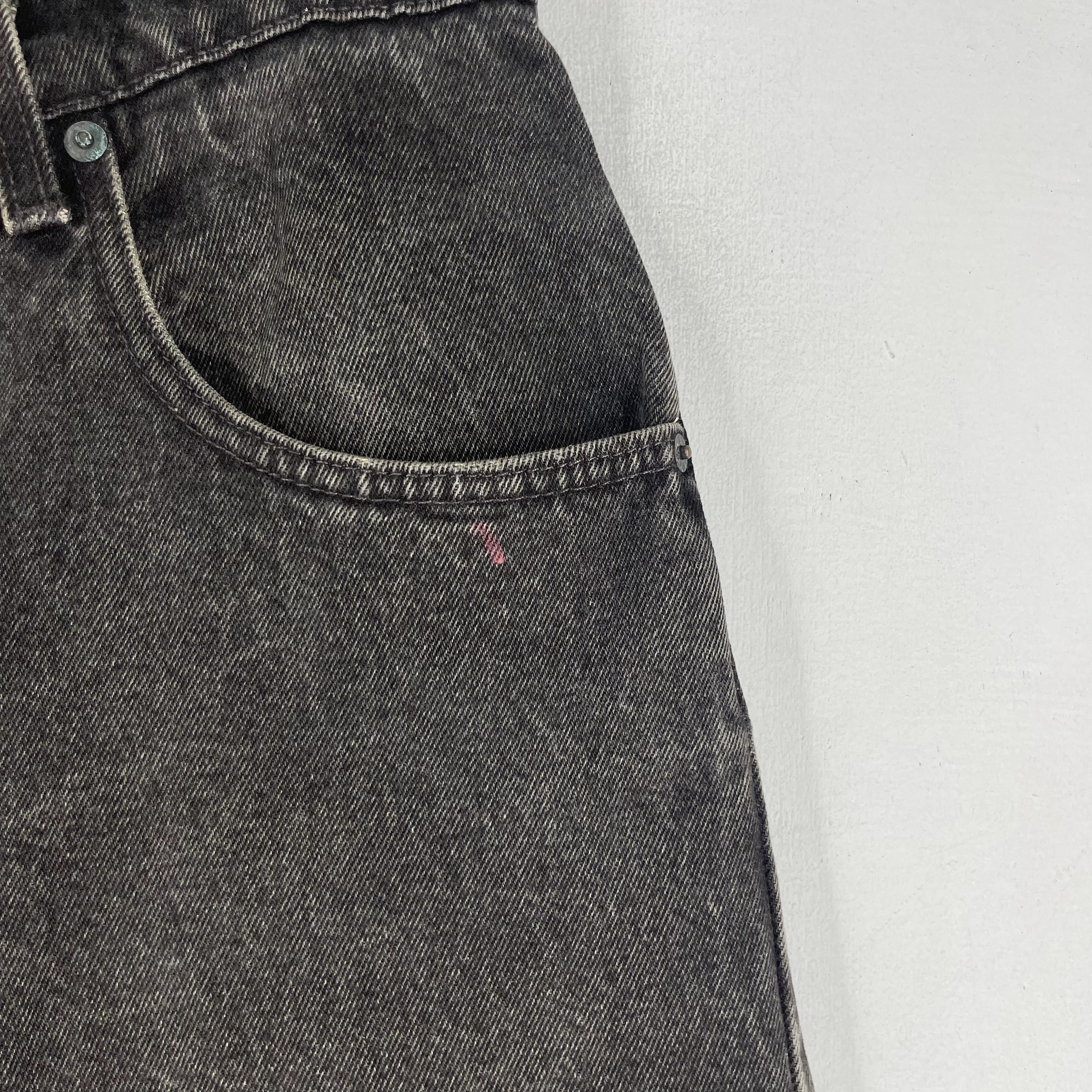 Jean × Levi's × Levi's Vintage Clothing W31 L32 Vintage Levis 560 Paint Splatter Black Wash Jeans Size 31" - 3 Thumbnail