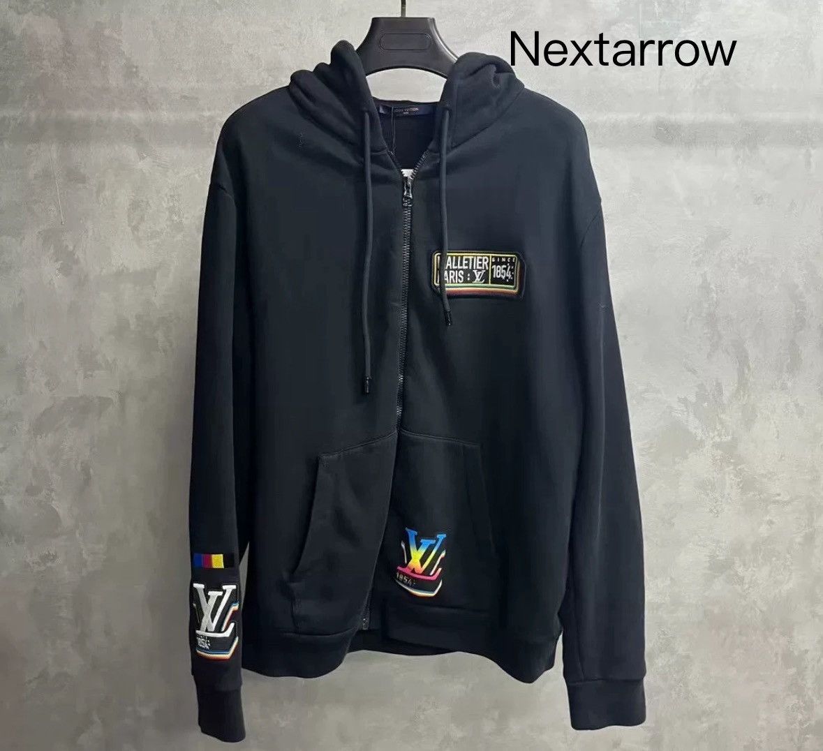 Louis Vuitton Louis Vuitton's latest black patterned zipper sweatshirt Size US XXL / EU 58 / 5 - 1 Thumbnail