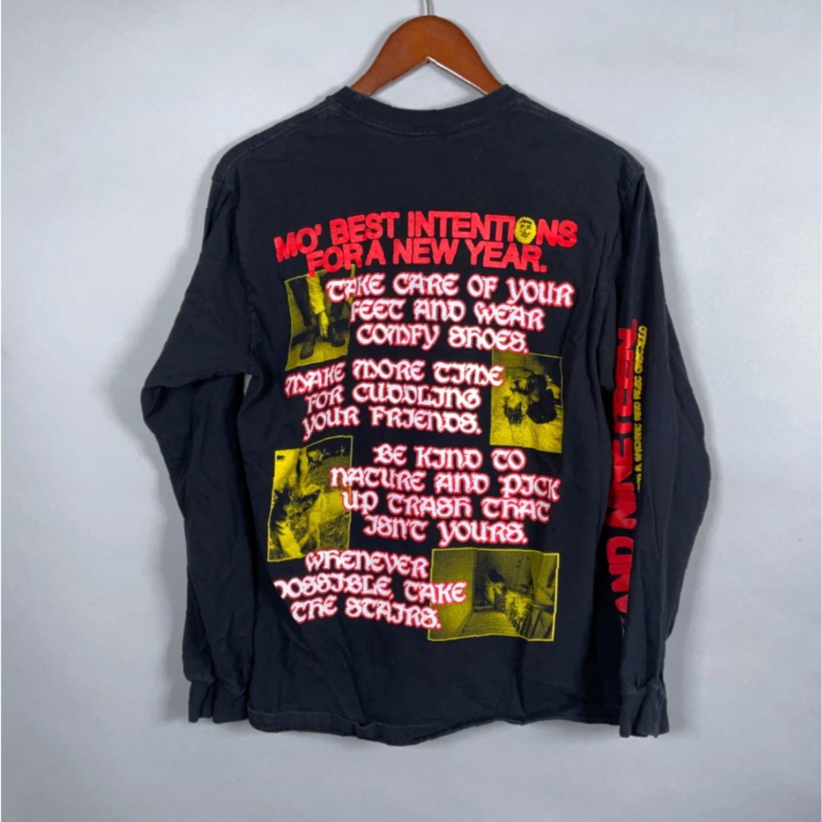 Vintage Vintage Best Intentions for a New Year Long Sleeve T-Shirt Adult Medium Black Retro Graphic Print 2019 Men's Size US M / EU 48-50 / 2 - 2 Thumbnail