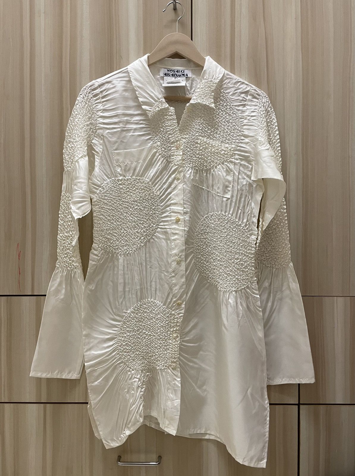 Japanese Brand Yoshiki Hishinuma Textured Pleated Avant Garde Blouse Shirt Size S / US 4 / IT 40 - 1 Thumbnail