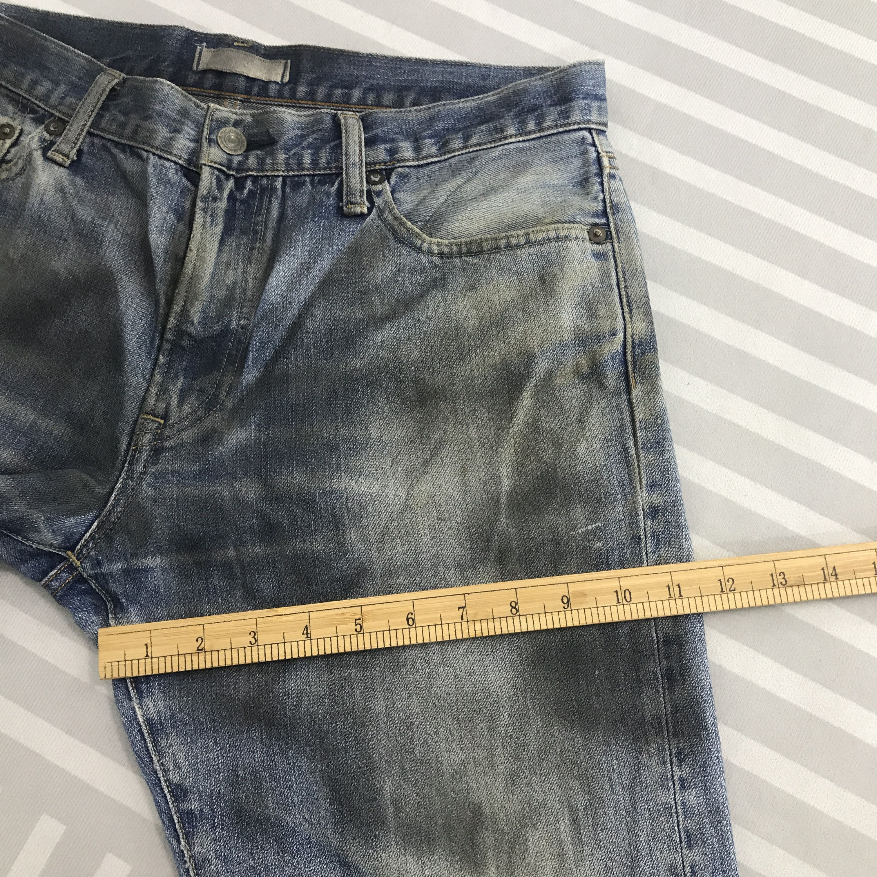 Uniqlo × Vintage Vintage Uniqlo black spray style Distressed Denim jeans Size US 32 / EU 48 - 9 Thumbnail