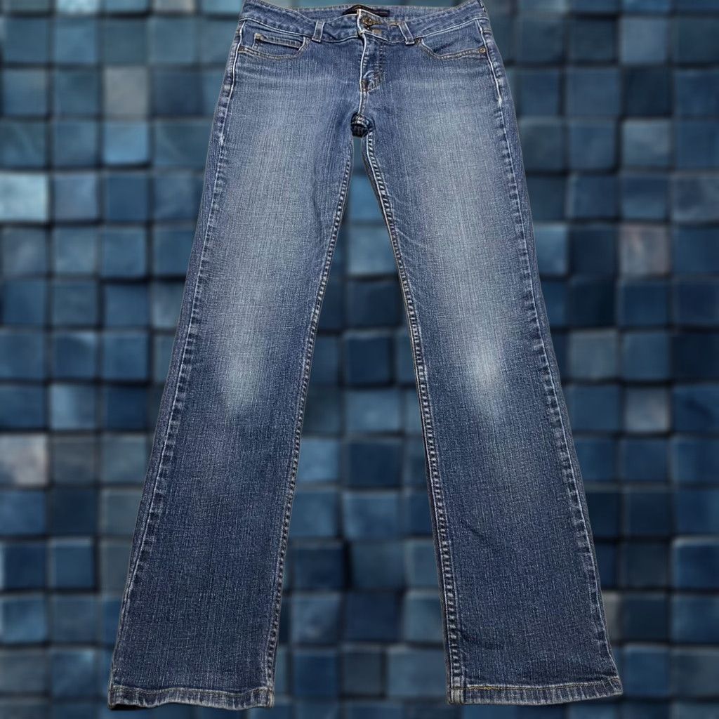 Levi's Levi's 526 Jeans Womens Blue Denim Medium Straight Mid Rise 10 Regular 30x31 5-Pocket Stretch Vintage: No Size 32" / US 10 / IT 46 - 1 Thumbnail