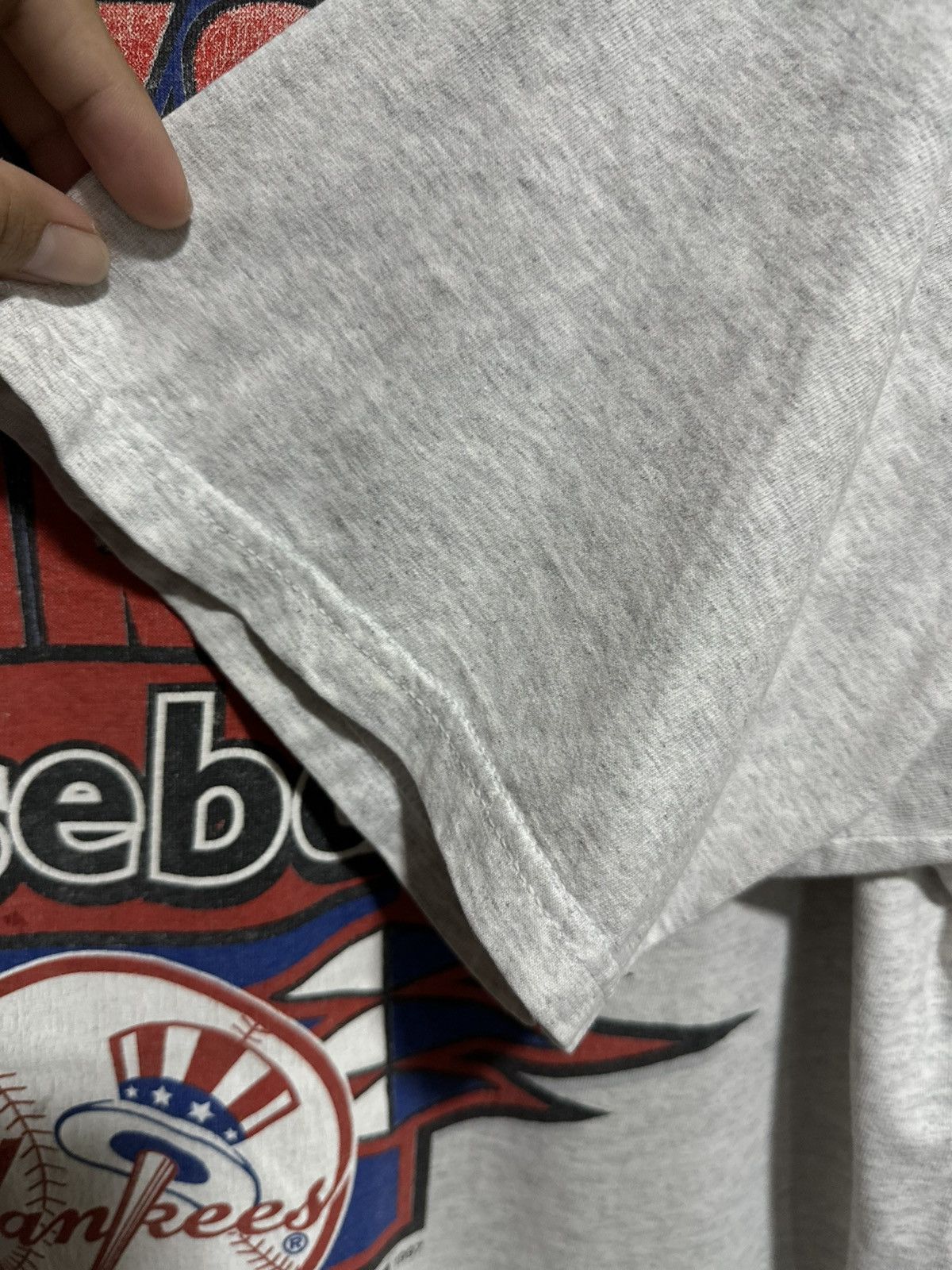 Logo 7 × New York Yankees × Vintage Vintage 1997 NewYork Yankees Baseball Oversize Tee Size US XXL / EU 58 / 5 - 4 Thumbnail