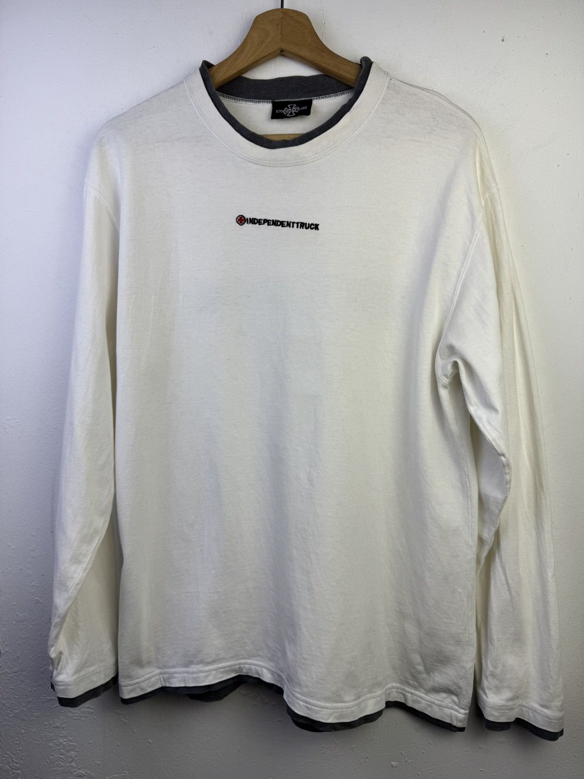 Independent Truck Co. Vintage Independent Truck Company long-sleeve t-shirt Size US L / EU 52-54 / 3 - 9 Thumbnail