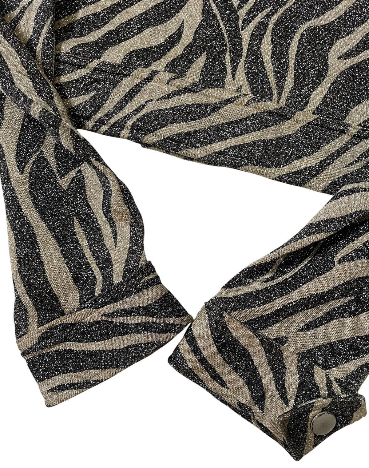 Hysteric Glamour TAX FREE 🇺🇸 hysteric glamour patched zebra print track jacket Size US S / EU 44-46 / 1 - 4 Thumbnail