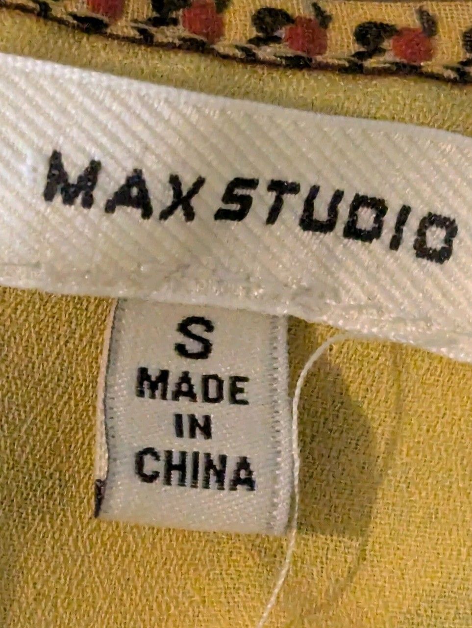 Other Max Studio VNeck Smocked Lined Dress Yellow Floral Chiffon S Size S / US 4 / IT 40 - 2 Thumbnail