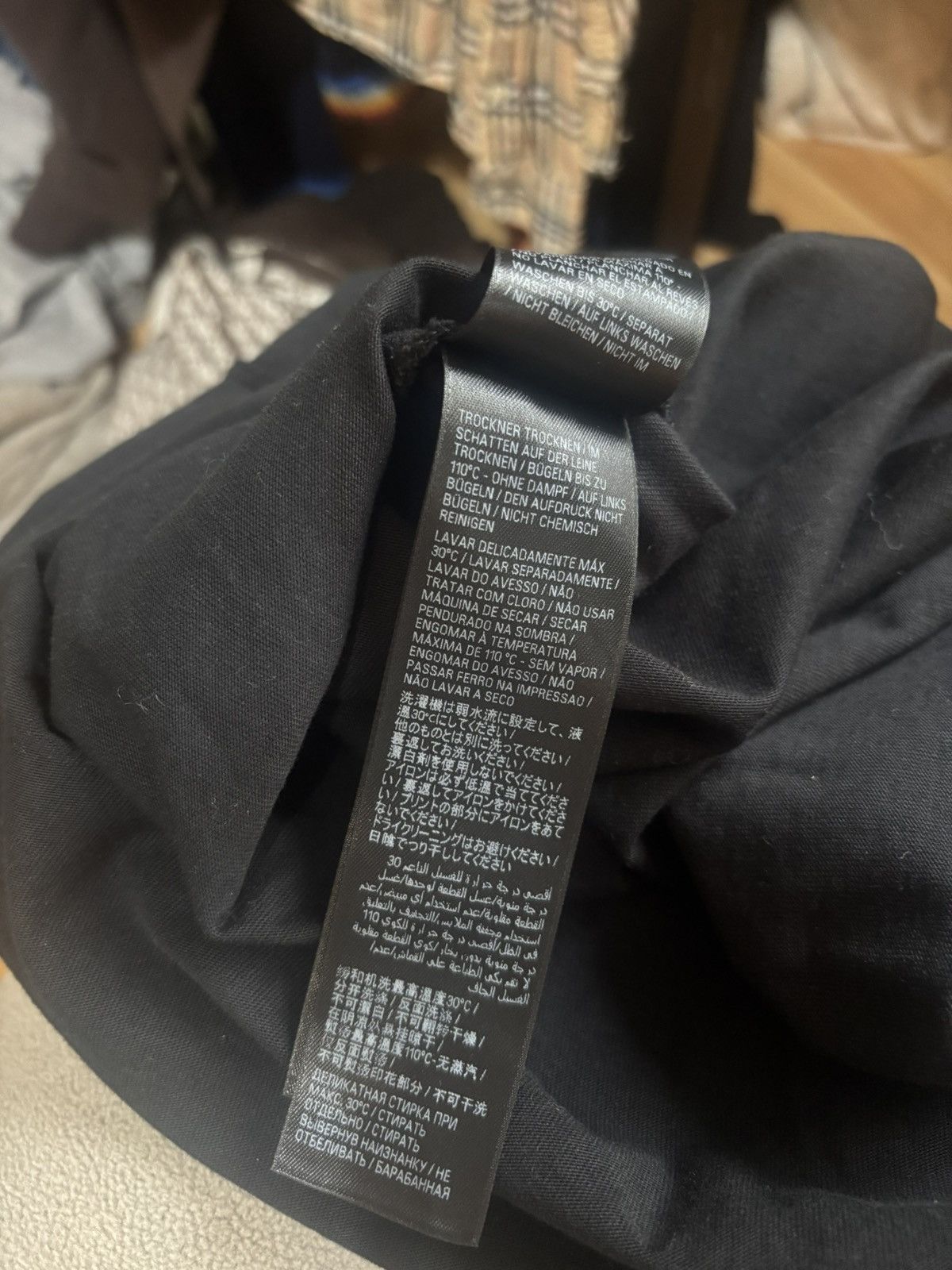 Balenciaga Balenciaga stencil t shirt Size US L / EU 52-54 / 3 - 8 Thumbnail