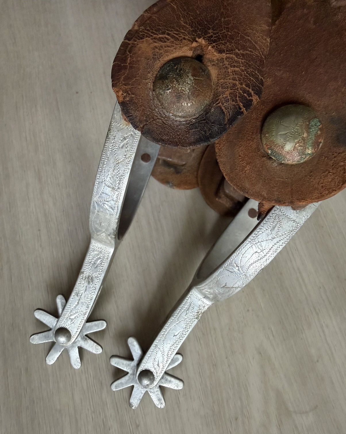 Vintage Vintage Crockett Western Cowboy Spurs Pair Engraved w/ L Size ONE SIZE - 6 Thumbnail
