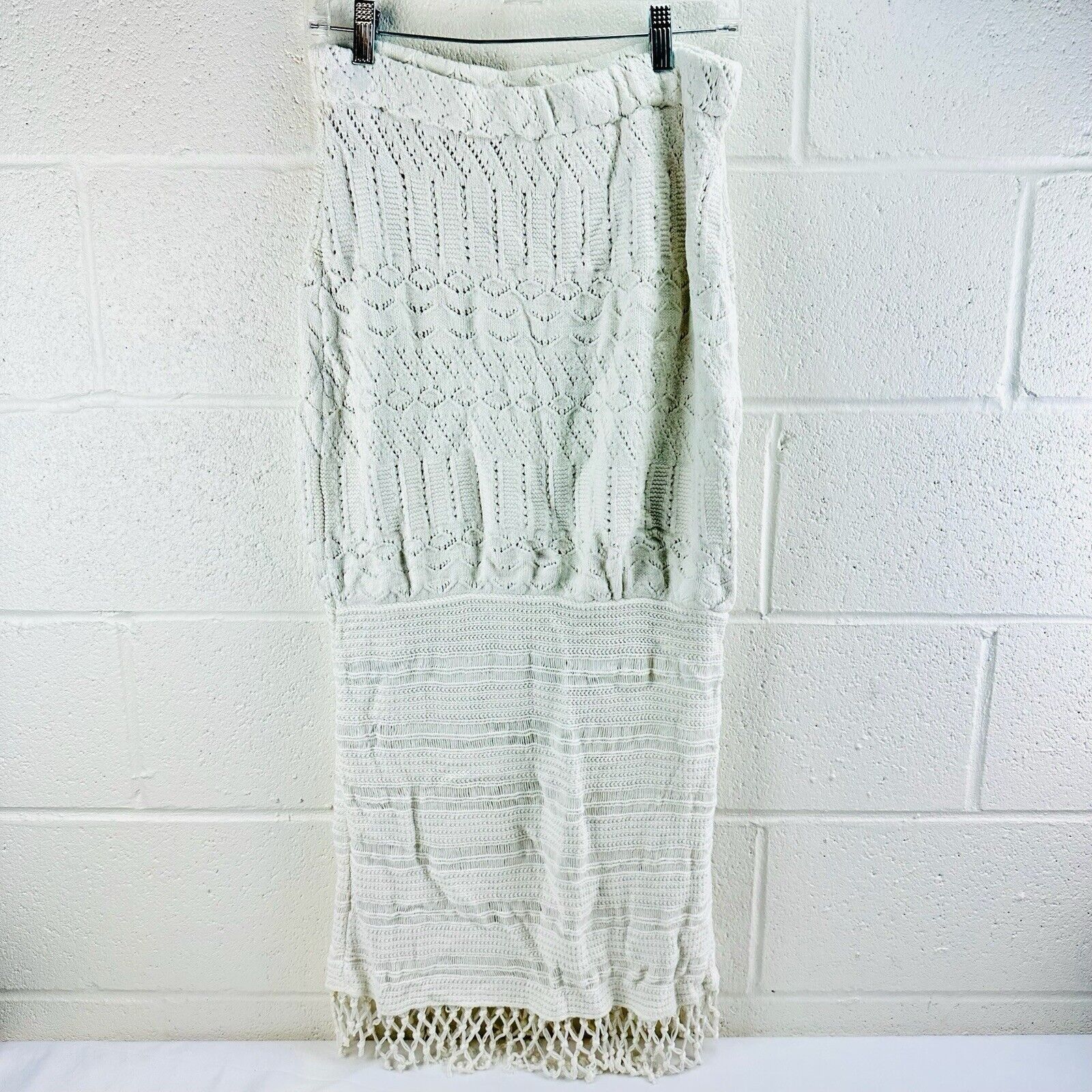 House of Harlow House Of Harlow 1960 White Knit Crochet Midi Skirt Sz XL Size 42" / US 20 - 8 Thumbnail
