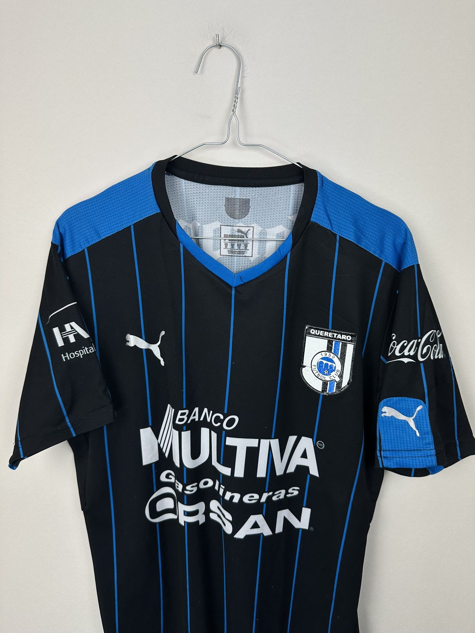 Puma Queretaro FC 2015/16 Home [M] Football Soccer Jersey Mexico Size US M / EU 48-50 / 2 - 3 Thumbnail