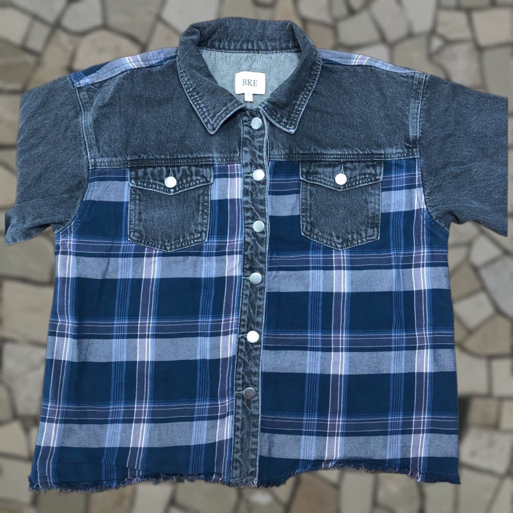 Vintage BKE Jacket Womens Medium Denim Plaid Boho Trucker Black Blue Casual Travel Shirt Jacket Womens M Black Denim Plaid Bohemian Classic Biker Collared Size 32" / US 10 / IT 46 - 1 Thumbnail