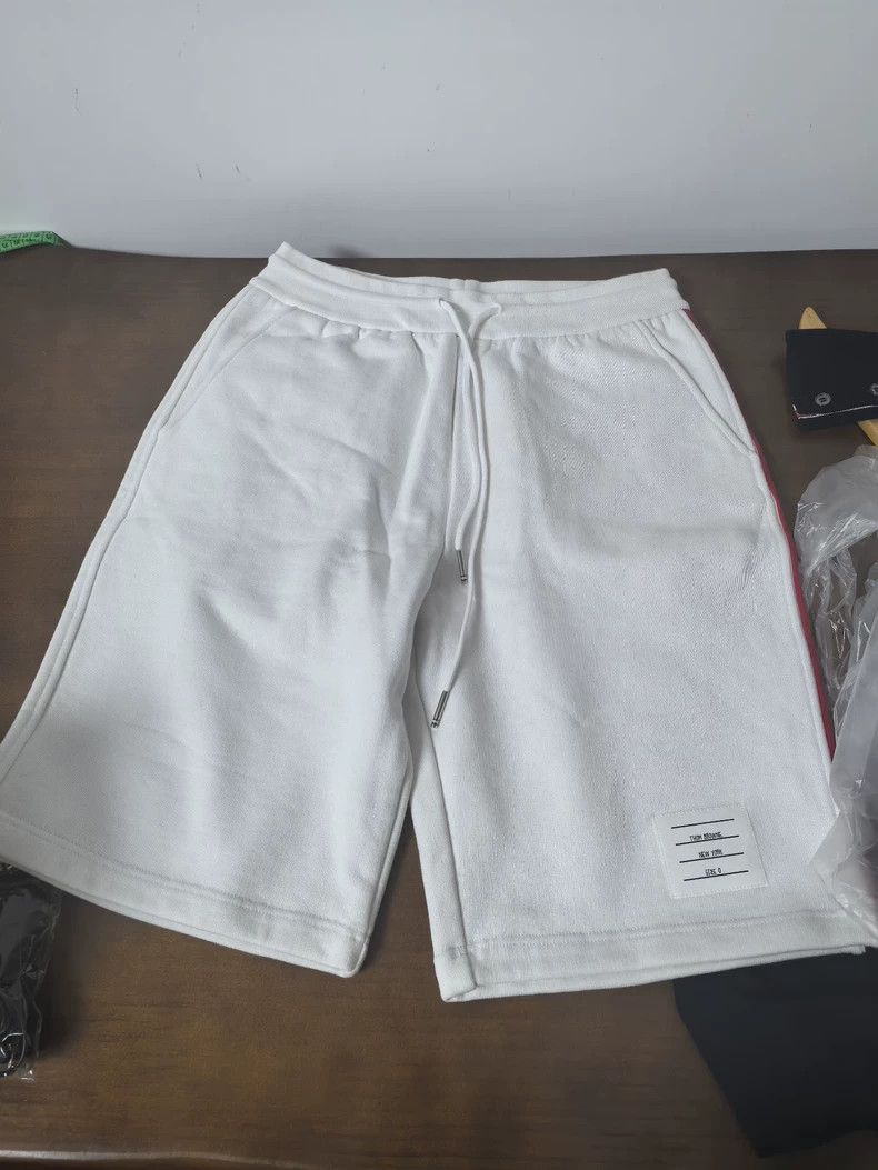 Thom Browne Thom browne Shorts 2504-Nextarrow Size US 29 - 1 Thumbnail