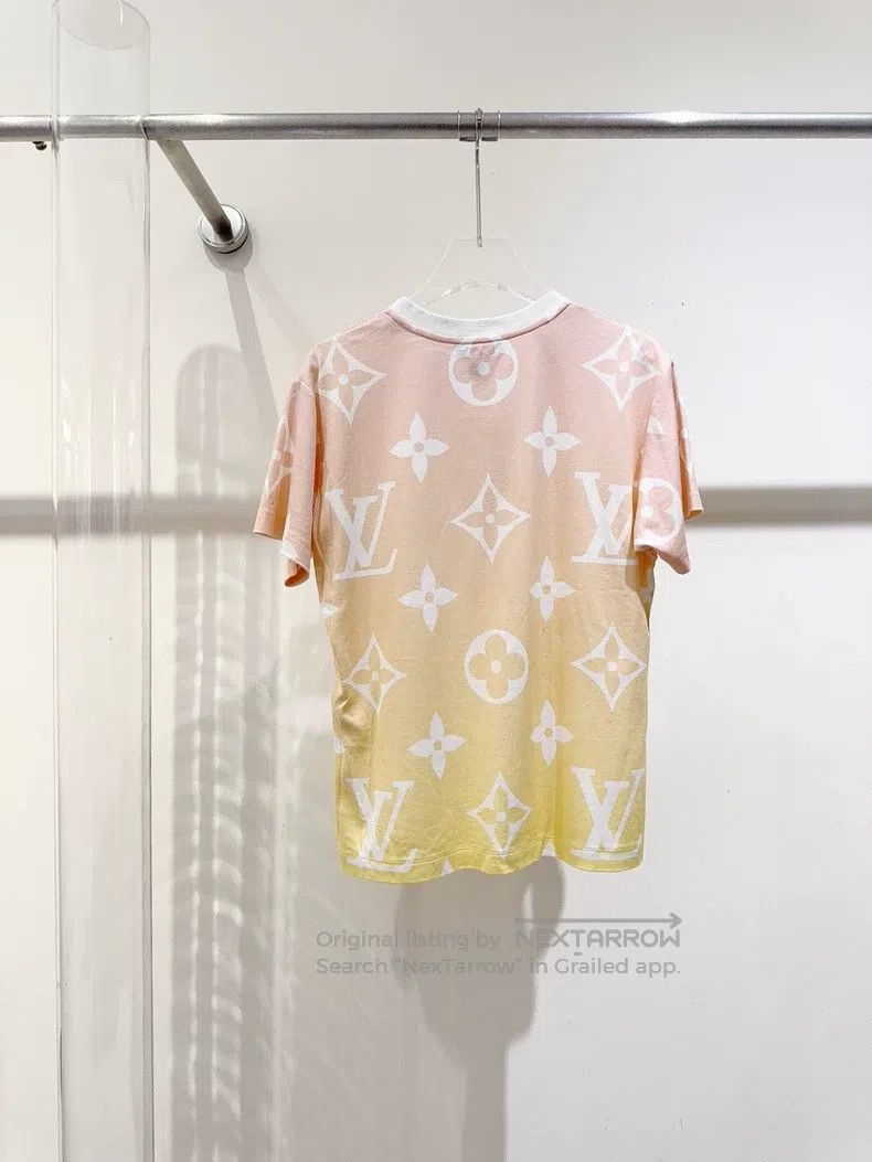 Louis Vuitton Louis Vuitton Gradient logo short sleeve Size XS / US 0-2 / IT 36-38 - 3 Thumbnail