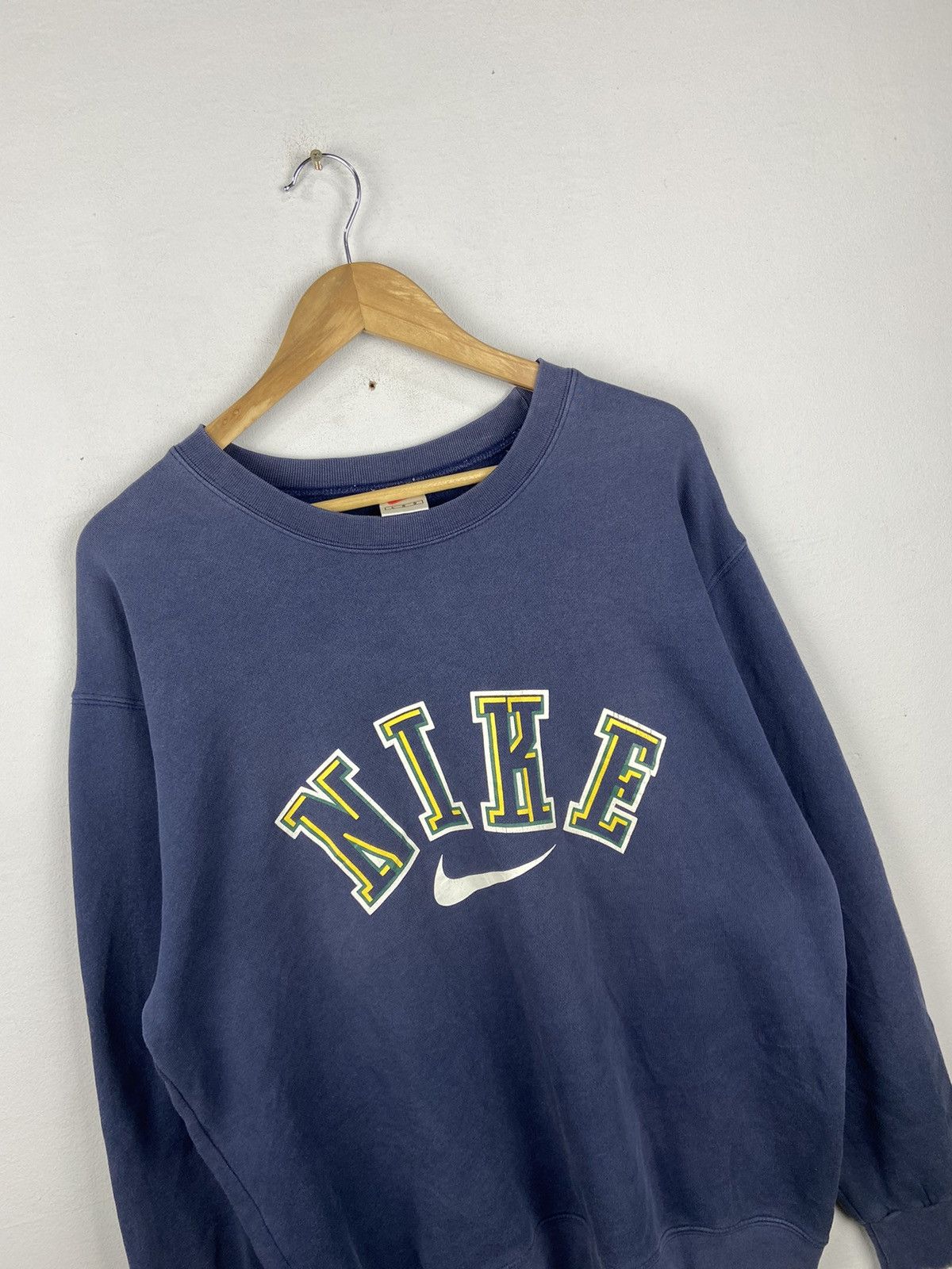 Nike × Vintage Vintage 90s Nike Big Logo Spell Out Sweatshirt Size US L / EU 52-54 / 3 - 4 Thumbnail