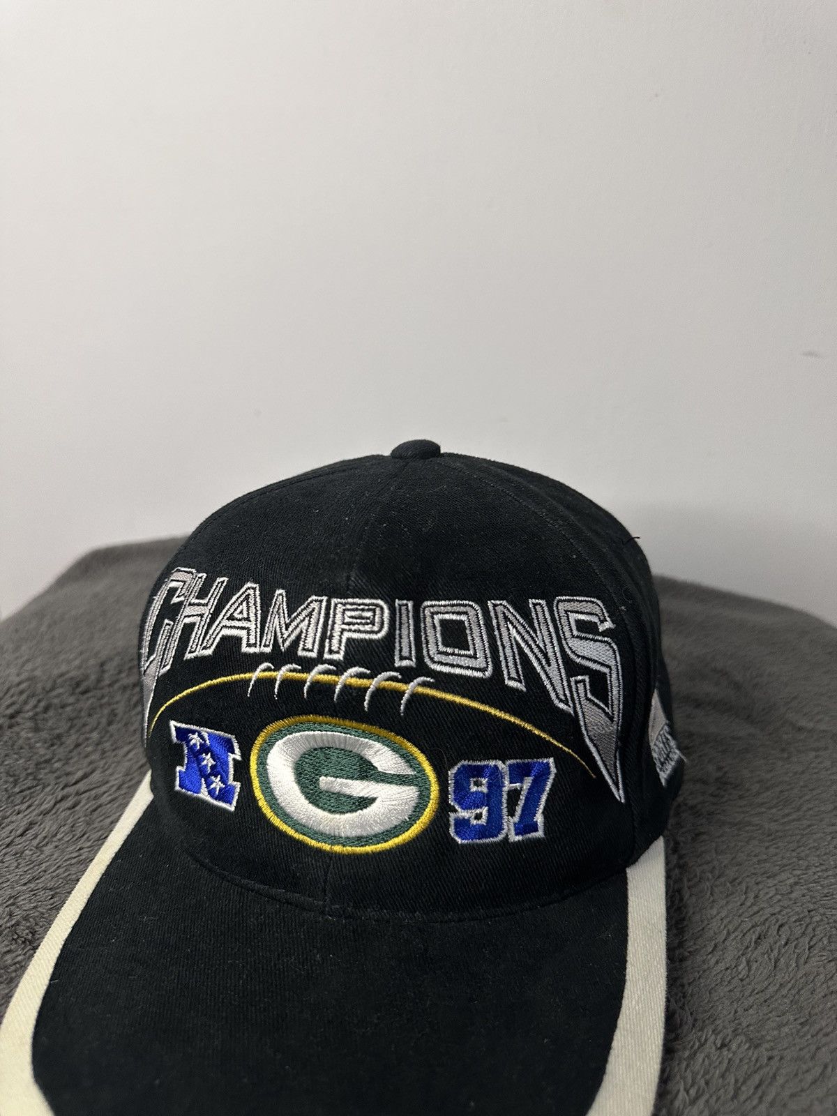 NFL × Sports Specialties × Vintage Vintage NFL Pro Line Green Bay Packers 97s NFC Champions Cap Size ONE SIZE - 3 Thumbnail