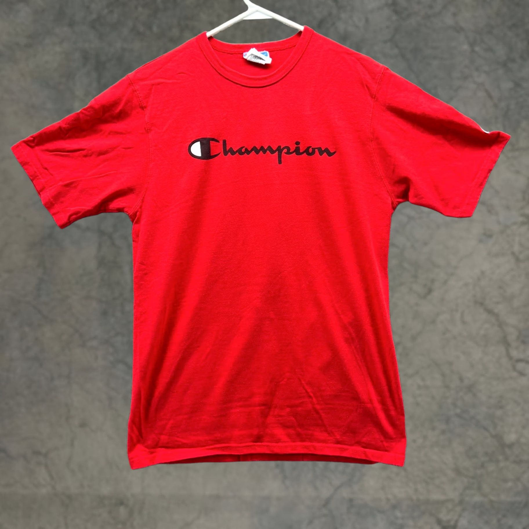 Champion VINTAGE Champion Shirt Mens Large Red Crewneck Short Sleeve Cotton Logo Tee Y2K Decade Classic Prime All Seasons Boys/Mens Size US L / EU 52-54 / 3 - 1 Thumbnail
