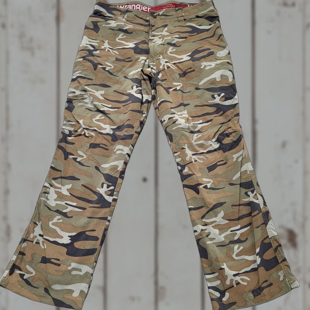 Wrangler Wrangler Outdoor Series Pants Mens 34x29.5 Brown Camo Stretch Lightweight Outdoor Cargo Pants Mens Reg/Regular Size US 34 / EU 50 - 1 Thumbnail