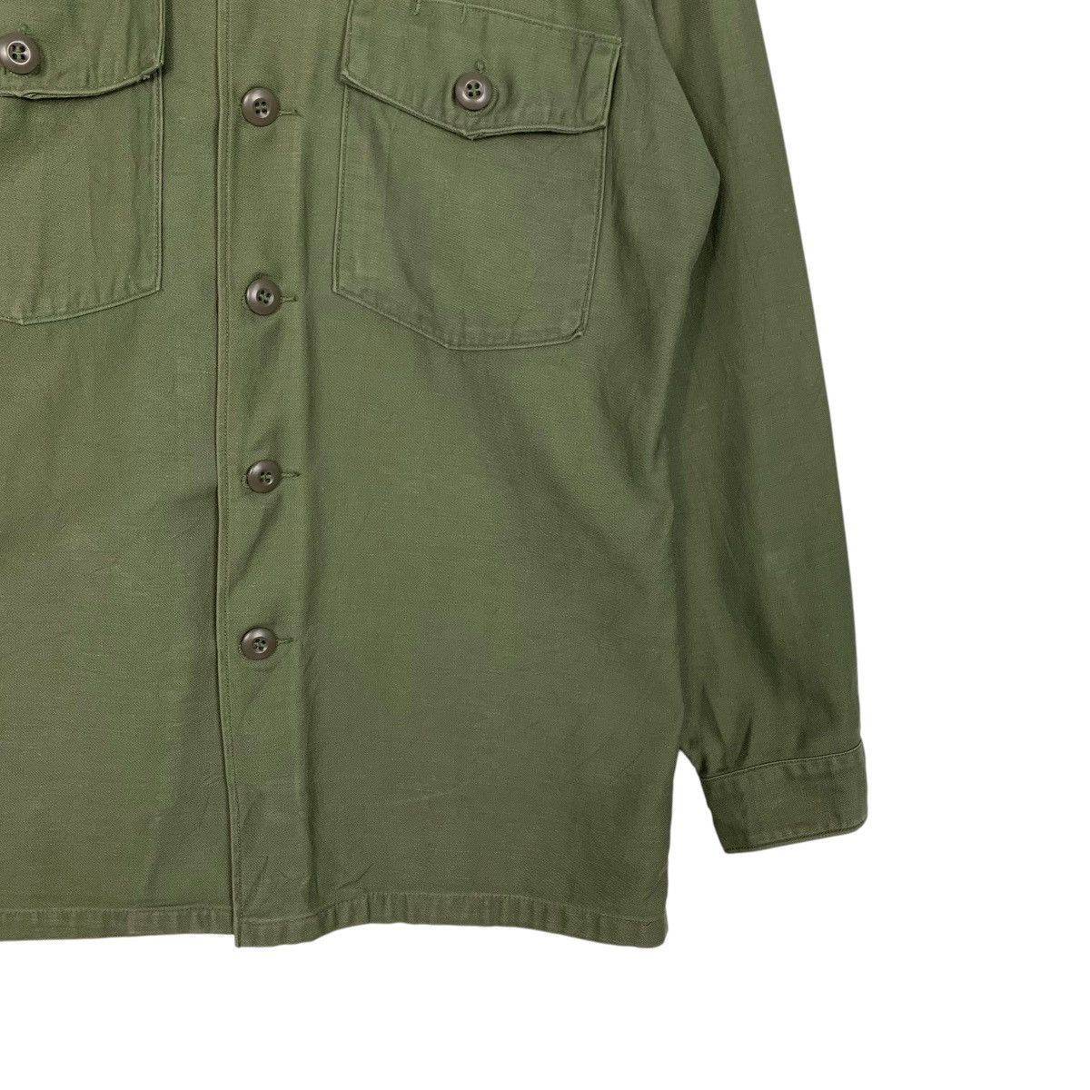 Vintage 1960s US ARMY OG-107 Cotton Sateen Utility Shirt #2760-C124 Size US L / EU 52-54 / 3 - 6 Thumbnail