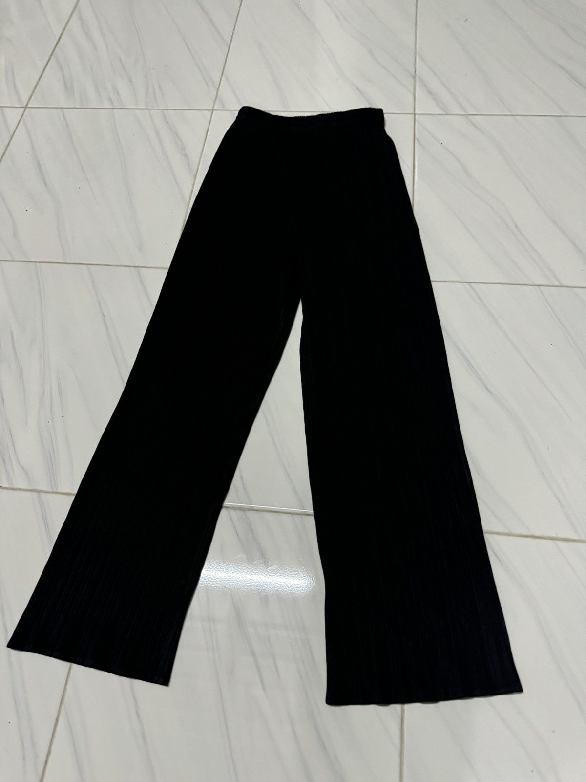 Designer × Pleats Please Issey Miyake Pleats please issey miyake pants Size 28" / US 6 / IT 42 - 1 Thumbnail
