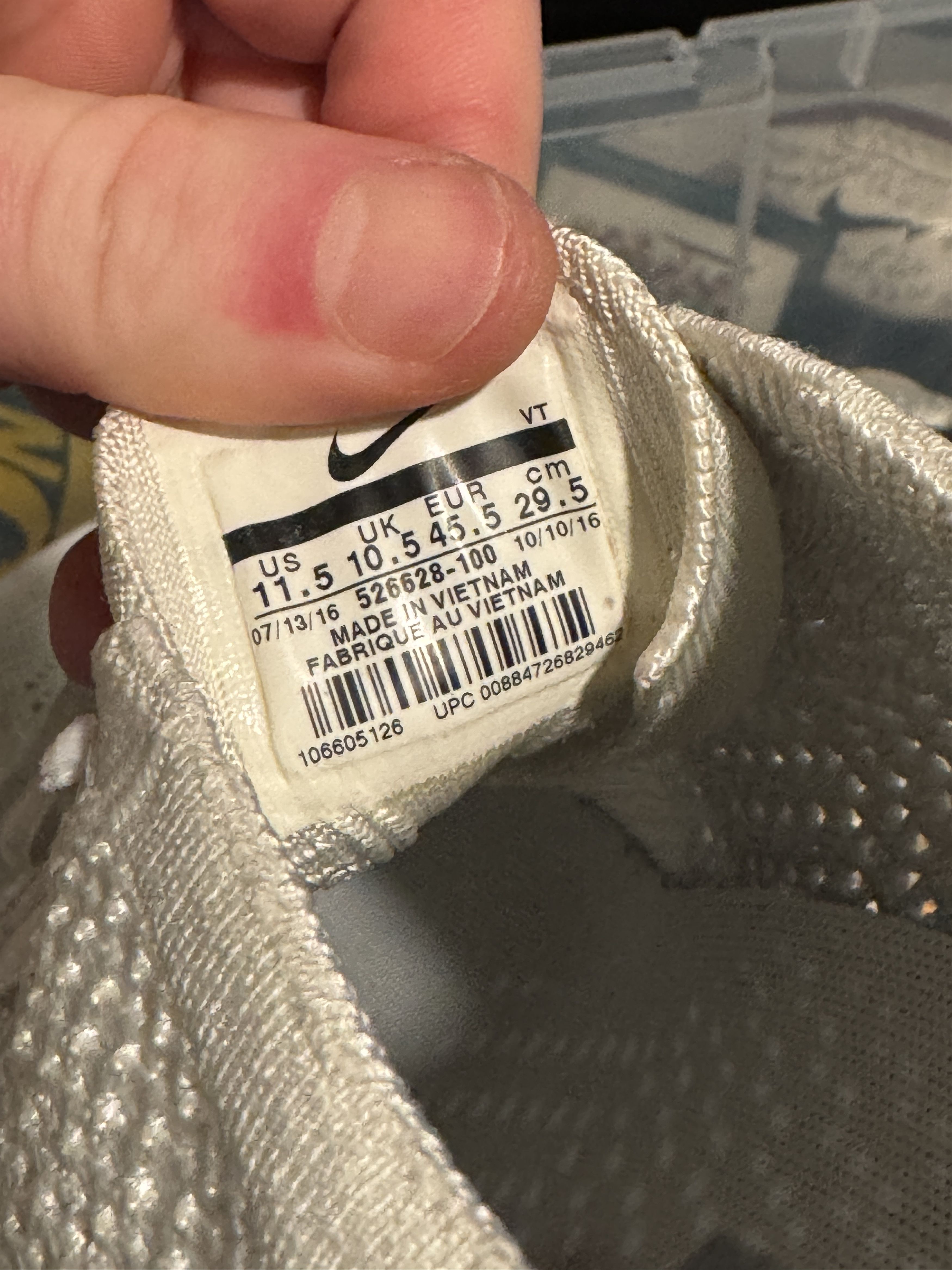 Nike Nike Flyknit Racer 'Goddess' in Triple White size 11.5 Size US 11.5 / EU 44-45 - 7 Thumbnail