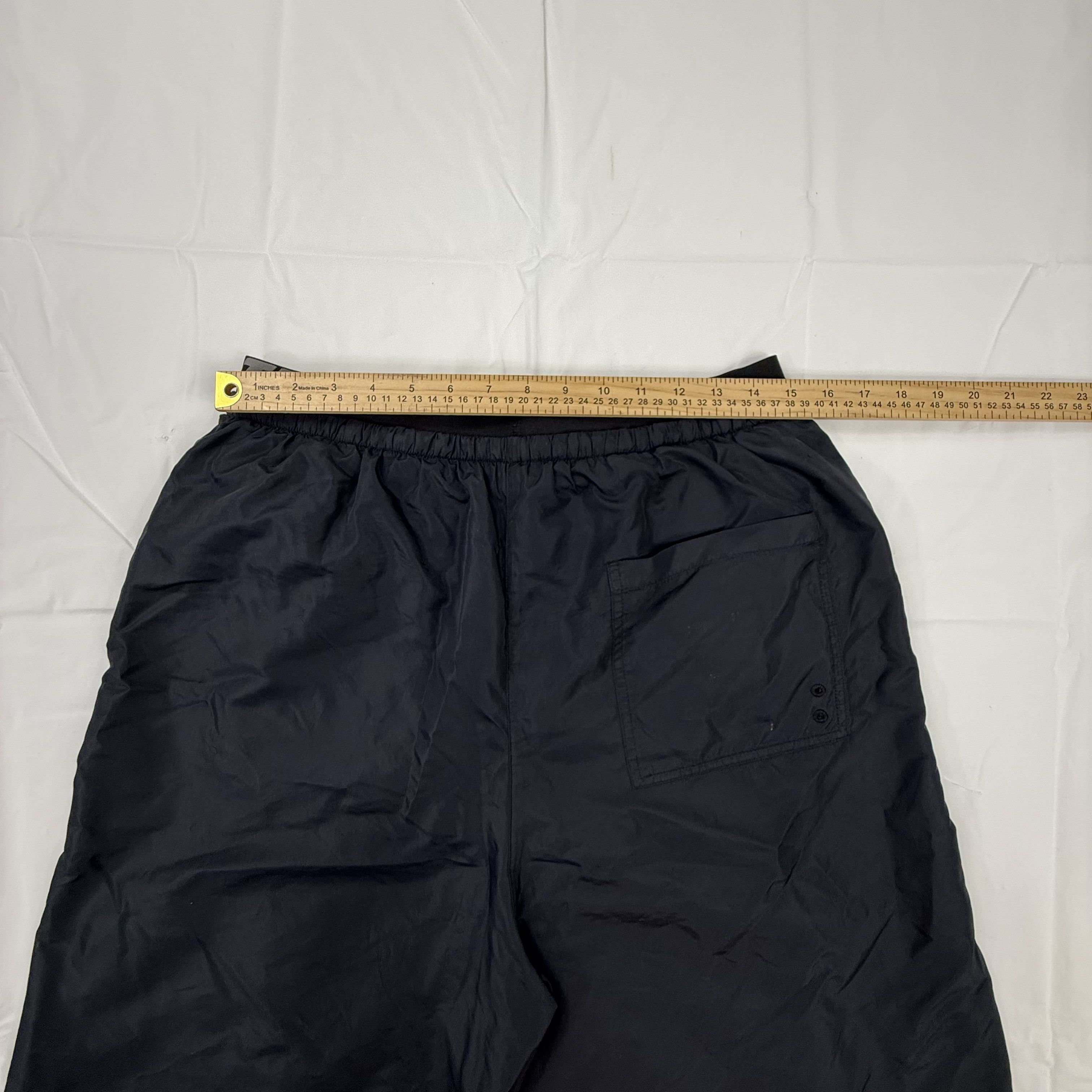 Off-White Off-White Black Industrial Logo Waistband Shorts Men's Large Size US 34 / EU 50 - 4 Thumbnail