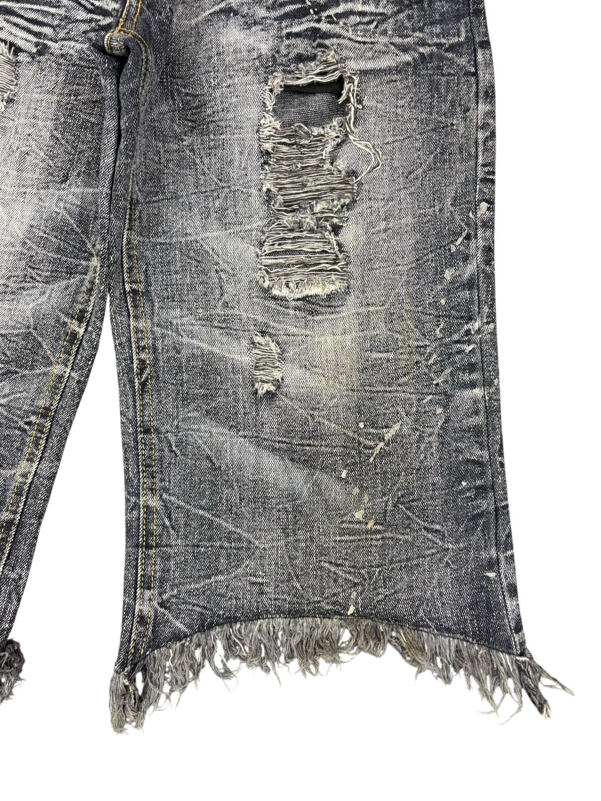 LOWBOX Vintage Japanese Lowbox Painted Distress Jeans Shorts Jorts Size US 32 / EU 48 - 6 Thumbnail