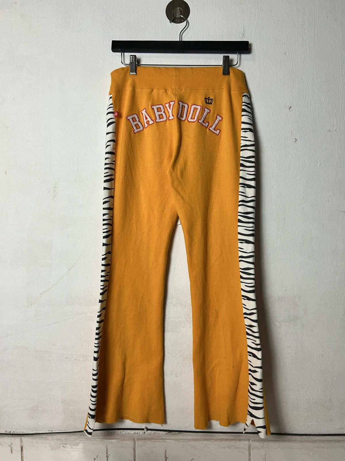 Japanese Brand Baby doll Y2k tiger stripe super flare jogger pants Size 28" / US 6 / IT 42 - 1 Thumbnail