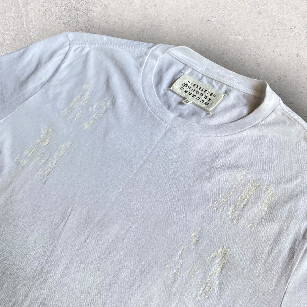 Maison Margiela Fall17 M10 M14 Crack Print T Shirt Size US S / EU 44-46 / 1 - 1 Thumbnail