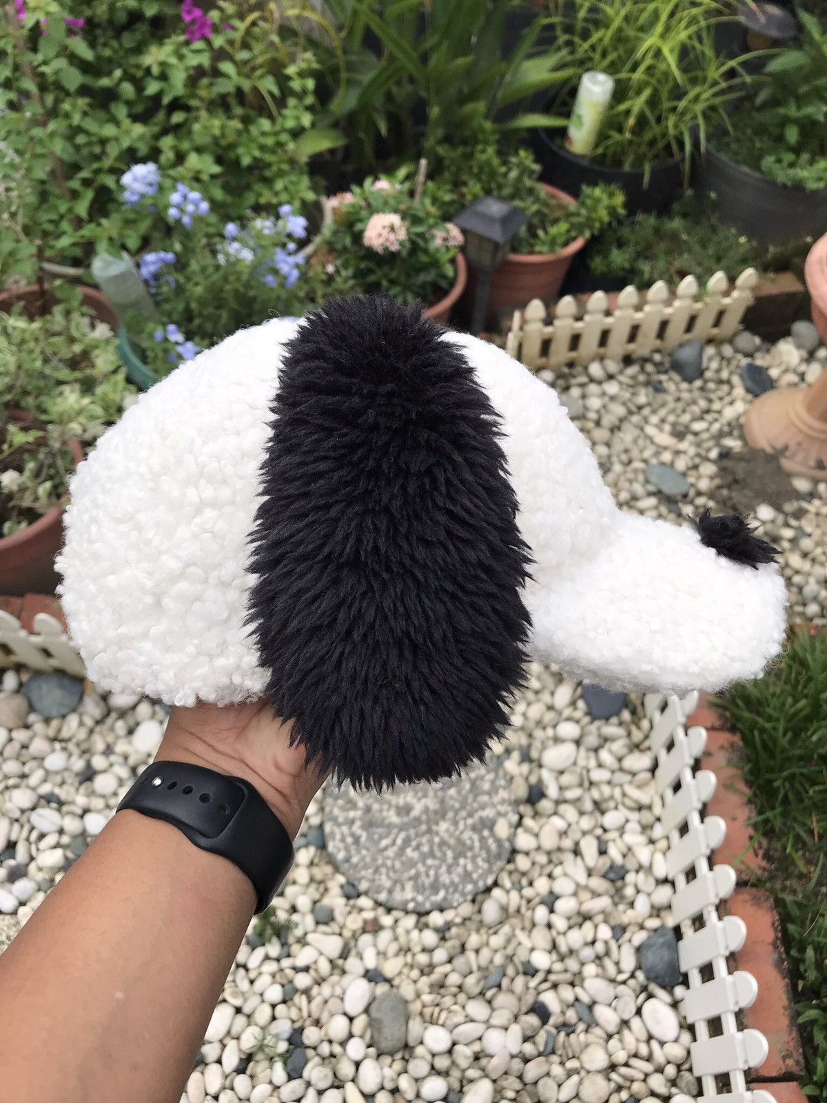 Universal Studios ACCEPT OFFER 💥 AUTHENTIC SNOOPY FULL FAUX FUR CAP HAT Size ONE SIZE - 3 Thumbnail