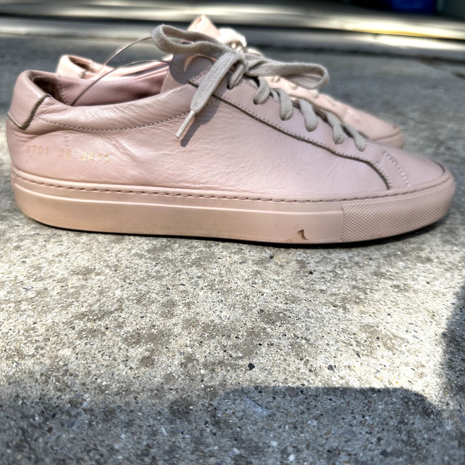 Common Projects Common Projects Original Achilles Sneakers Leather Blush 7.5 Size US 7.5 / IT 37.5 - 3 Thumbnail