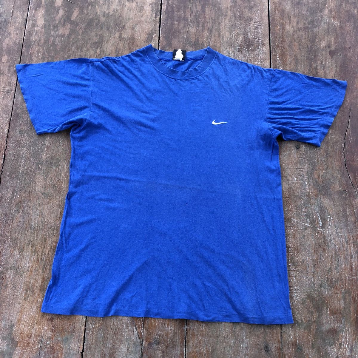 Vintage Vintage Thrashed Faded Nike Single Stitch Rare T Shirt Size US L / EU 52-54 / 3 - 2 Thumbnail