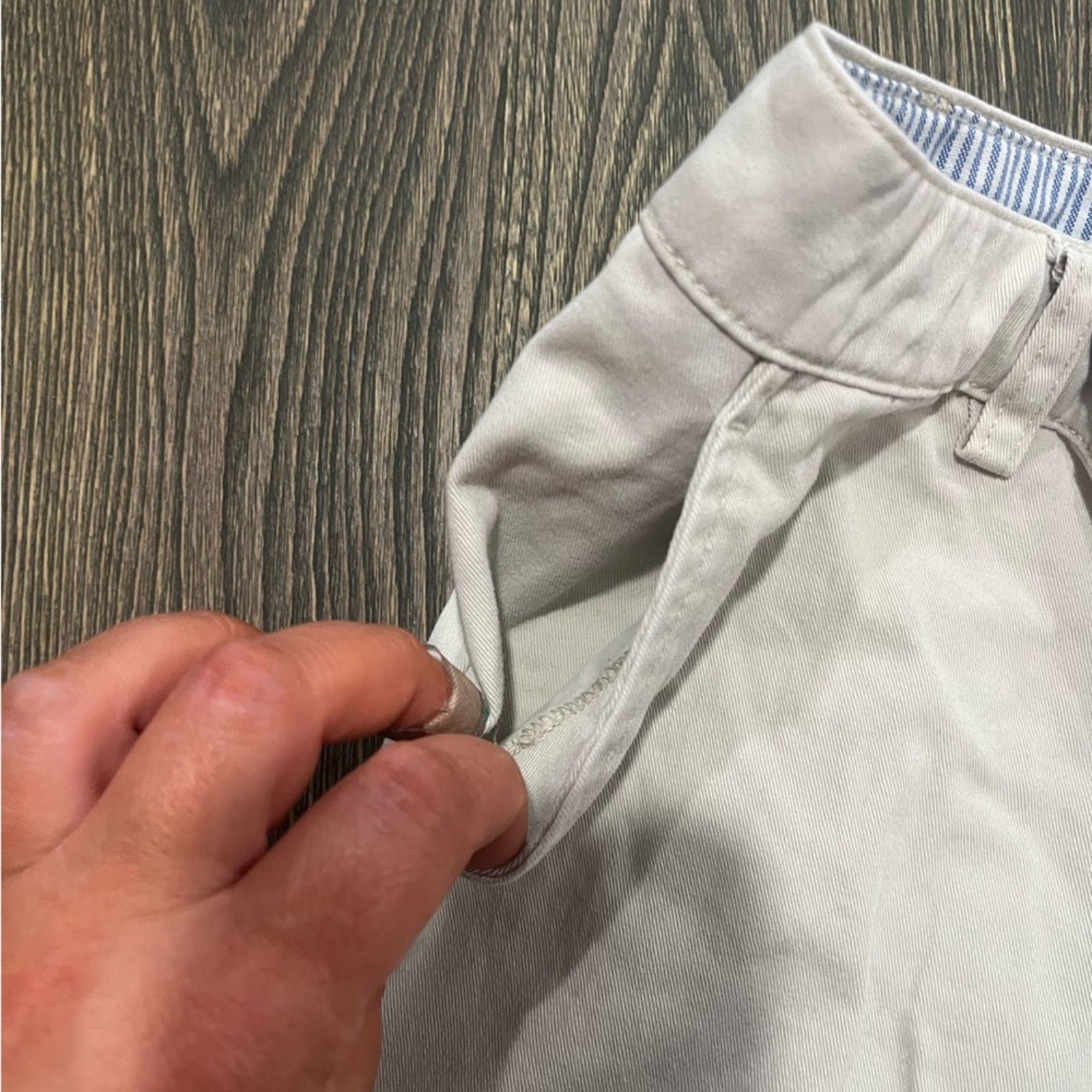 Tommy Hilfiger Tommy Hilfiger Womens Chino Shorts High Rise Flat Front 12 Size 34" / US 12 / IT 48 - 4 Thumbnail
