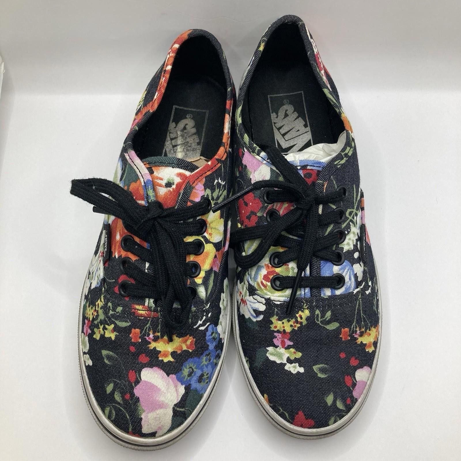Vans Women’s Size 7 Vans Black Flowers Low Top Canvas Sneakers Size US 7 / IT 37 - 3 Thumbnail
