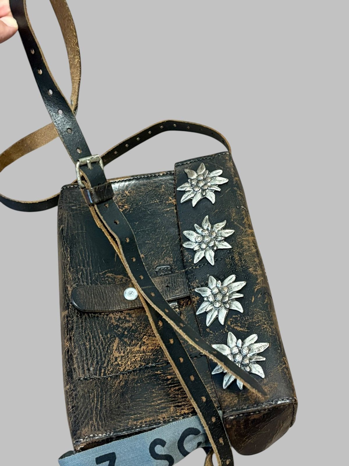 Vintage 🔥 WW2 DISTRESSED GERMAN MILITARY BAG VINTAGE CRACKED LEATHER Size ONE SIZE - 7 Thumbnail