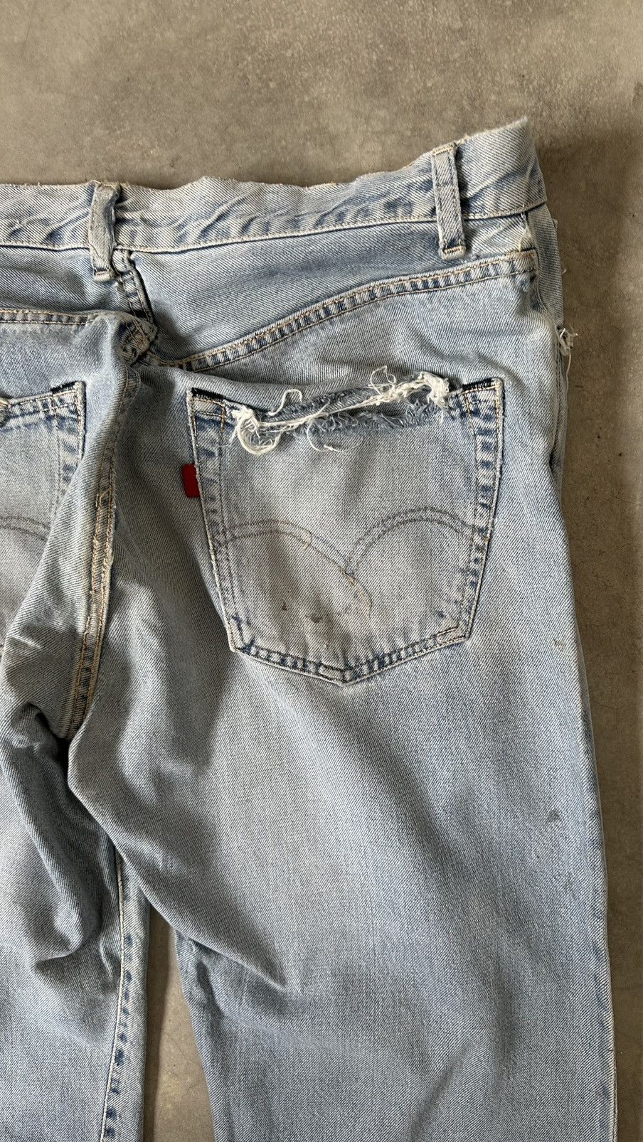 Spellbound VINTAGE LEVIS BUTTON SPELLBOUND DISTRESSED SELVEDGE PANT Size US 34 / EU 50 - 12 Thumbnail