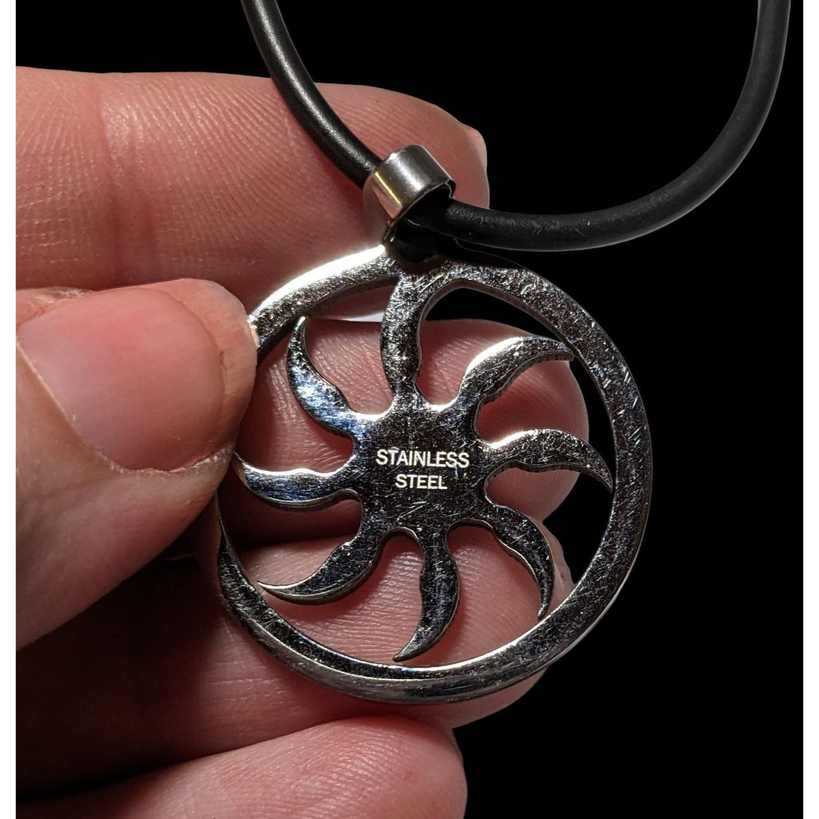 Other 90s Style Stainless Steel Sun Pendant Necklace Size ONE SIZE - 3 Thumbnail