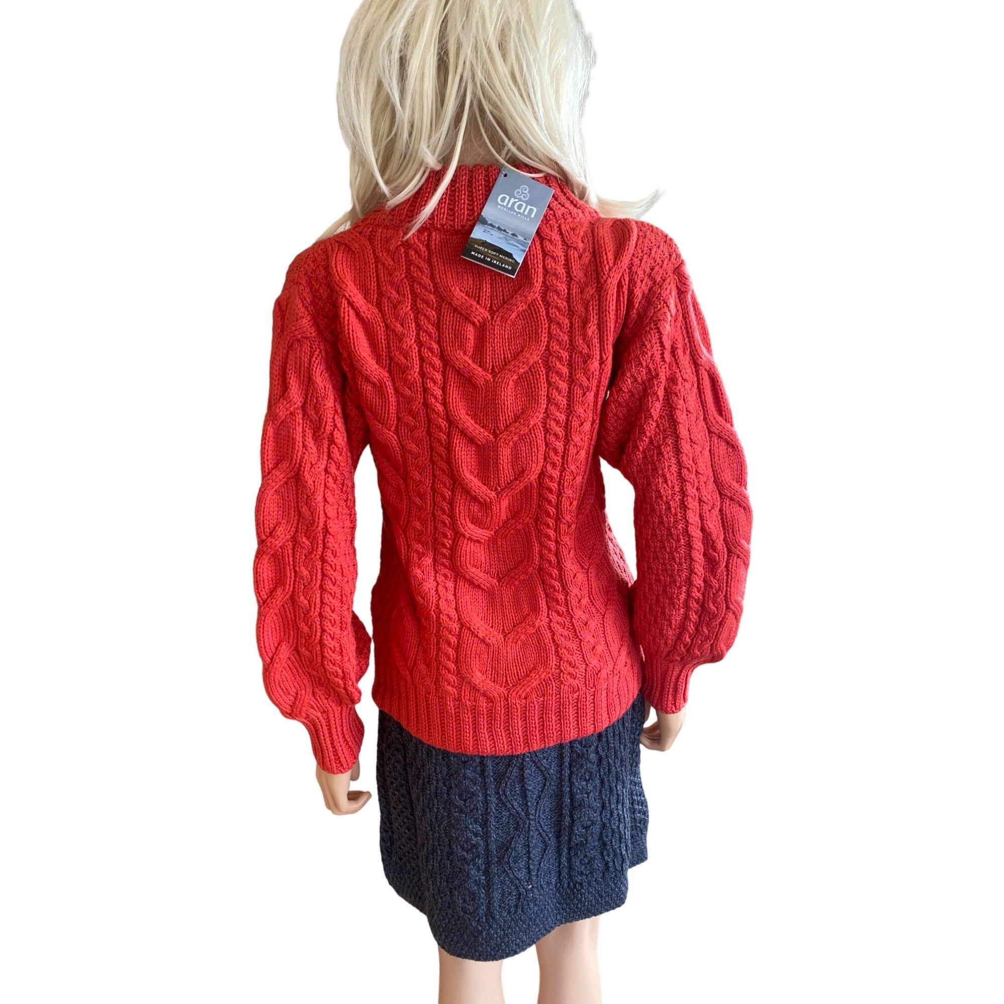 Other NWT Aran Woollen Mills Red Cable-knit Crew Neck Merino Sweat Size S / US 4 / IT 40 - 11 Thumbnail