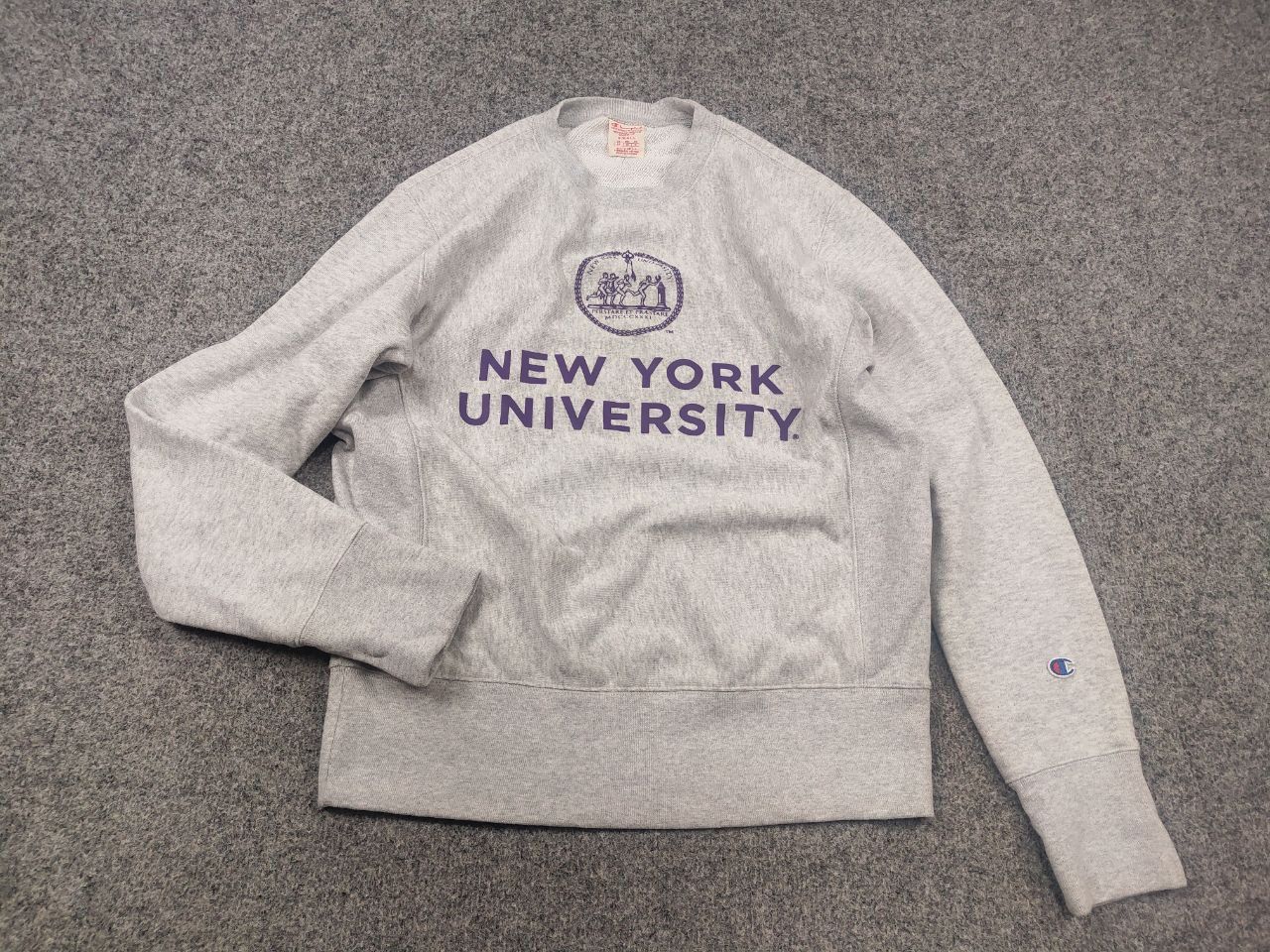 Champion Vintage Champion Reverse Wear New York University Sweatshirt Size US S / EU 44-46 / 1 - 5 Thumbnail