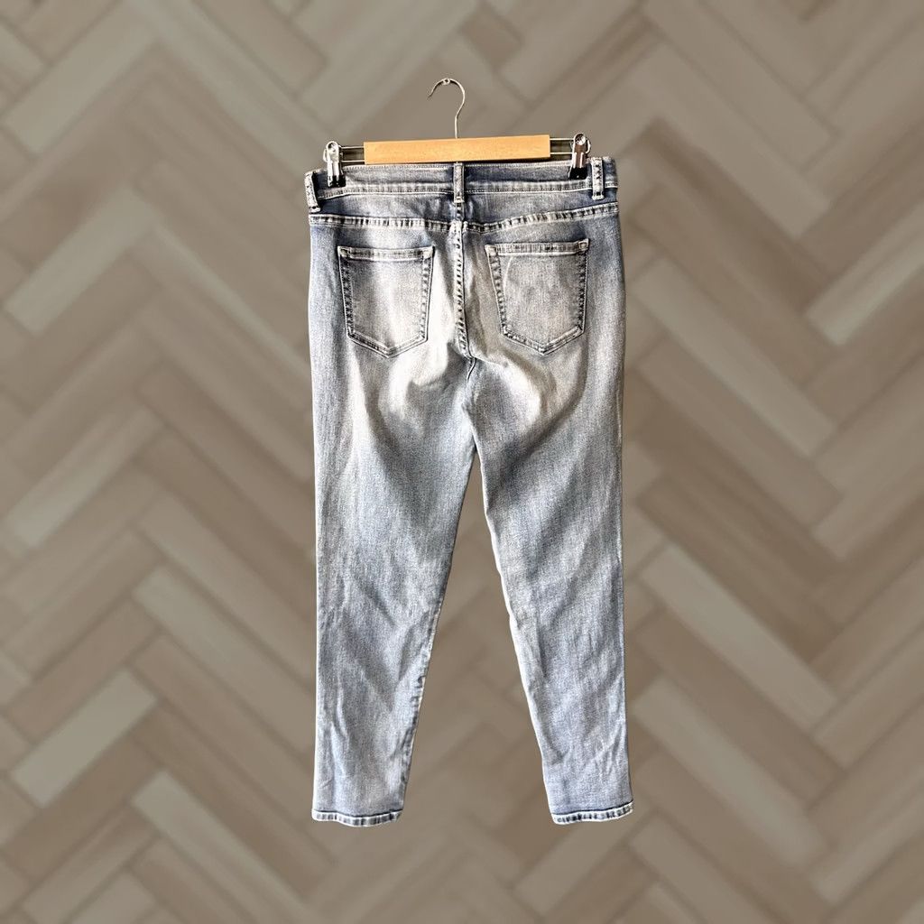 Vintage NY&C Slim Boyfriend Light Wash Straight Leg Jeans 28in 10 Blue Denim Womens Regular Boho Festival Vintage: No (not needed) Size 28" / US 6 / IT 42 - 1 Thumbnail