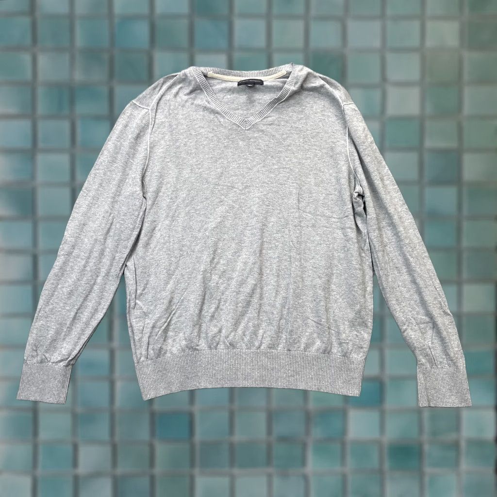 Banana Republic Banana Republic Sweater Mens XL Gray V-Neck Silk Knit Lightweight Pullover Knit Winter Spring Fall Casual Shirt/Top Mens Regular Fit Size US XL / EU 56 / 4 - 1 Thumbnail
