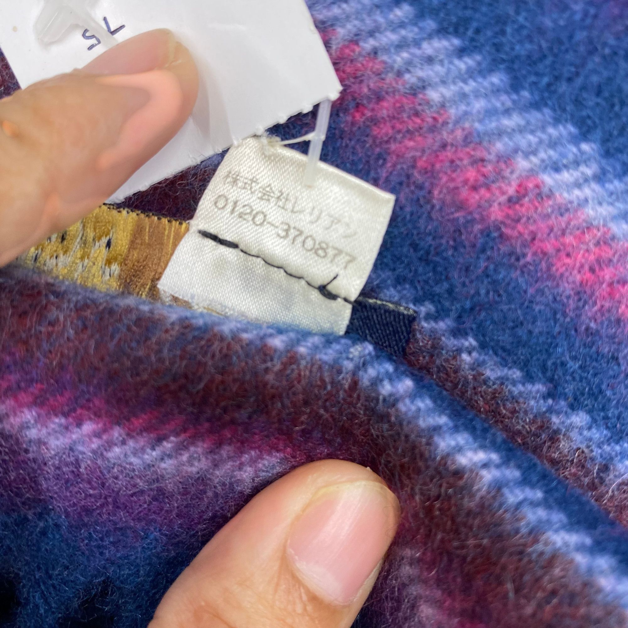 Johnstons Of Elgin Vintage Johnstons for Leilian Scarf Muffler Wool Scarves Size ONE SIZE - 5 Thumbnail