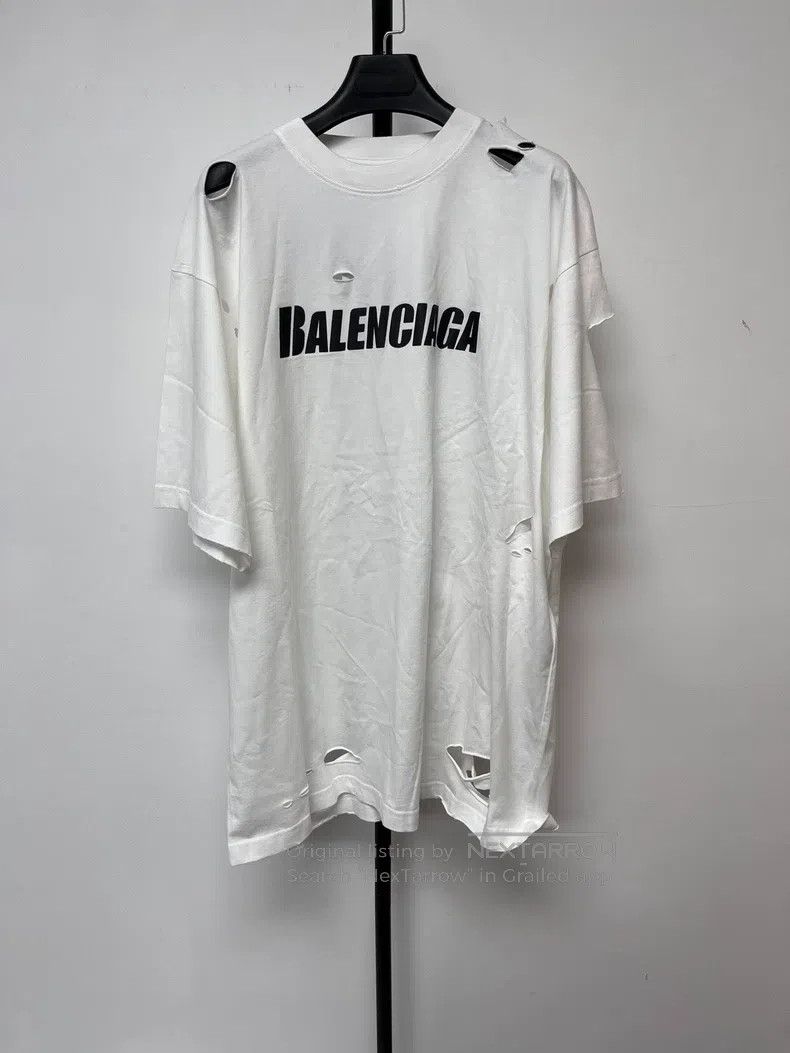 Balenciaga Balenciaga Ripped Hole Design Short Sleeve Off-Shoulder T- Size XS / US 0-2 / IT 36-38 - 1 Thumbnail