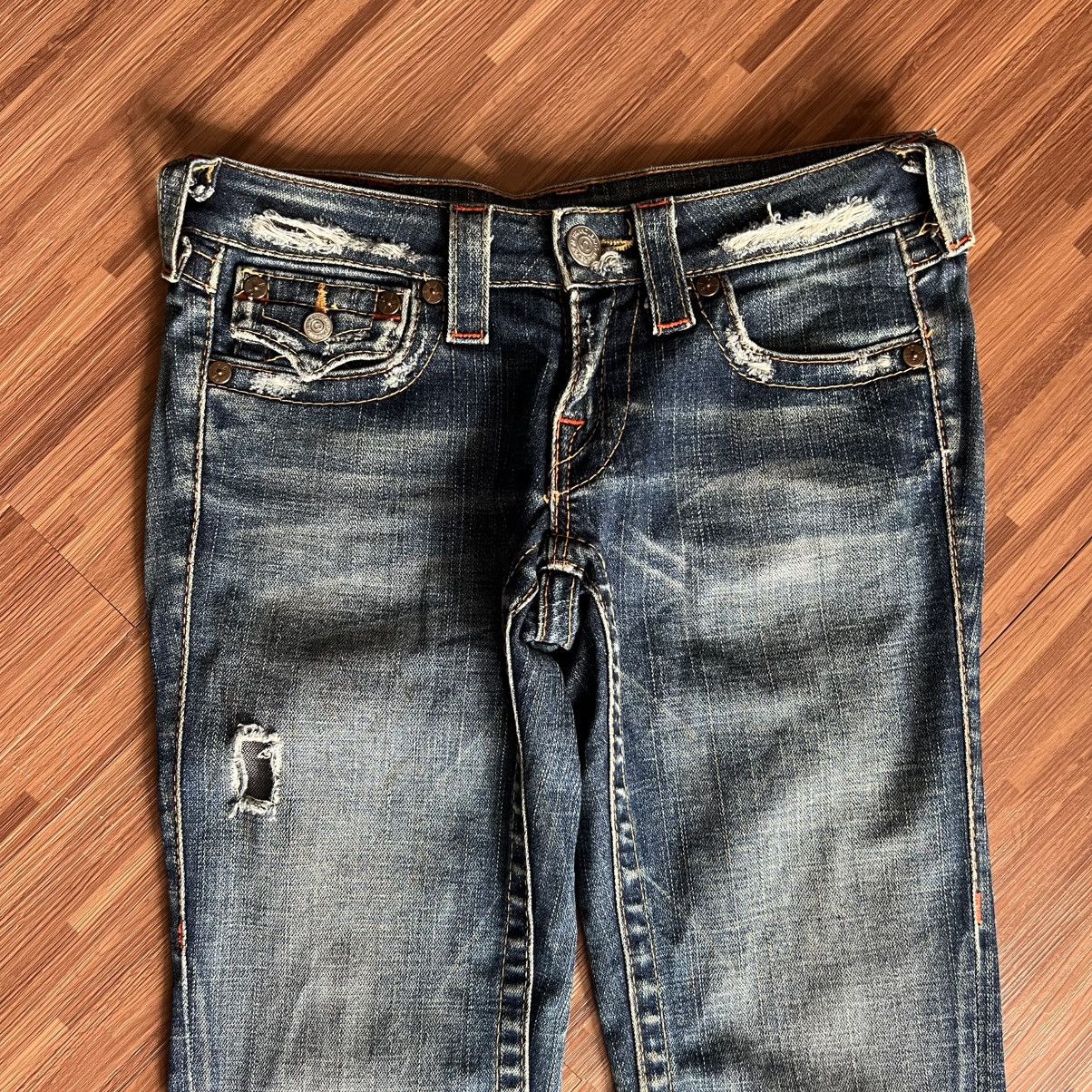 True Religion “VINTAGE” TRUE RELIGION FLARE JEANS Size 29" - 4 Thumbnail