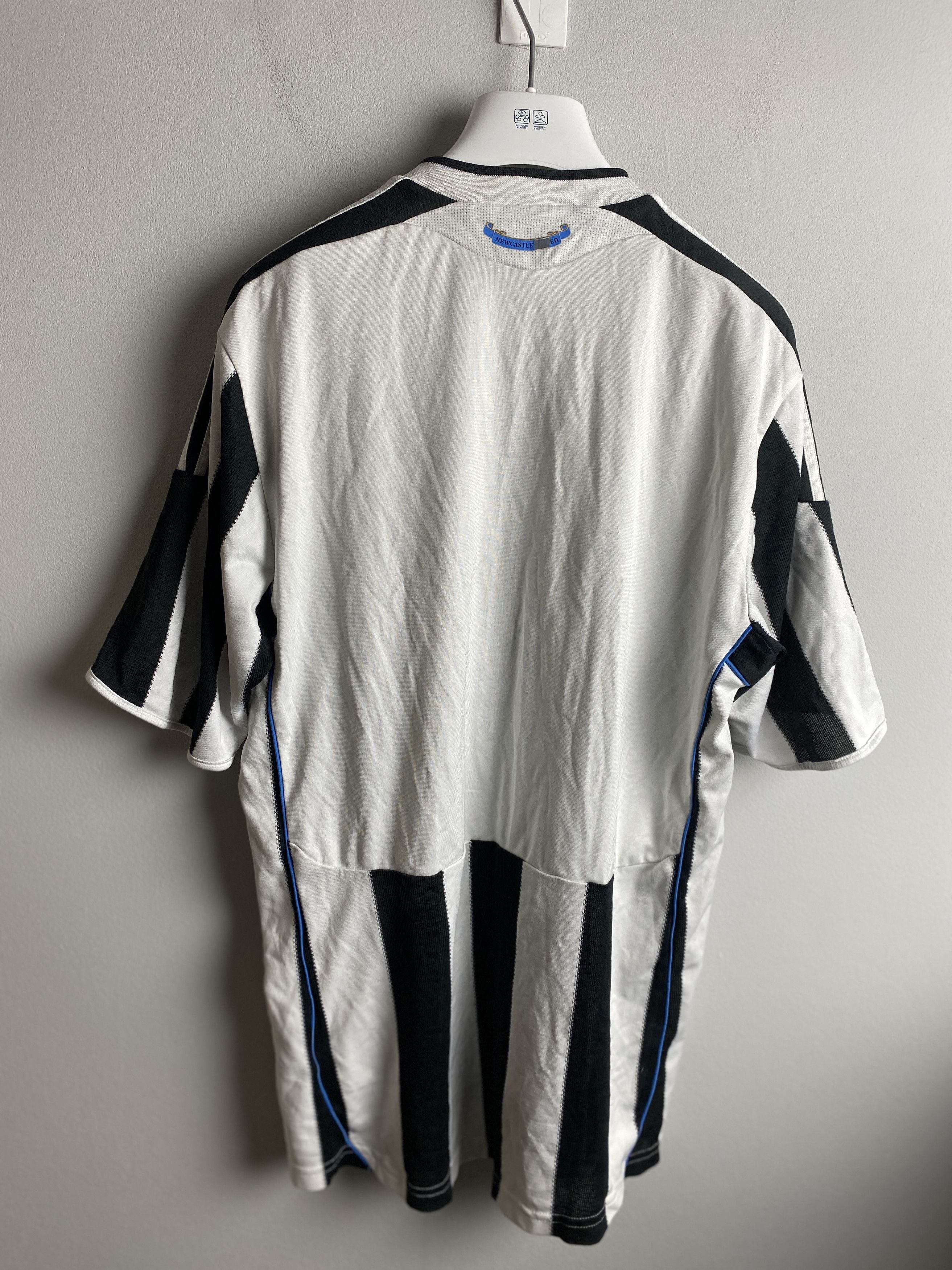 Adidas Newcastle United 2009-2010 Jersey Vintage Soccer Size US M / EU 48-50 / 2 - 5 Thumbnail