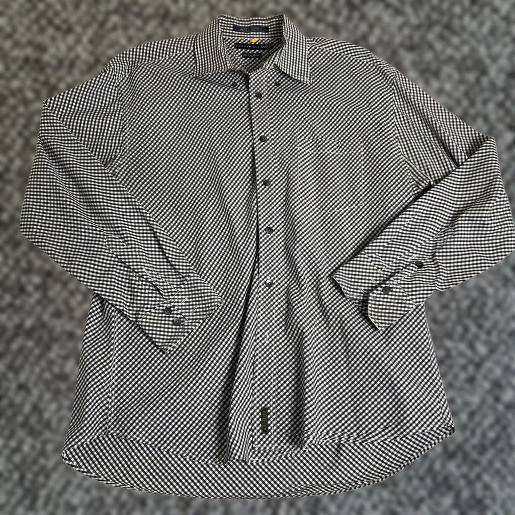 Tommy Hilfiger Tommy Hilfiger Button Up Shirt Mens XL Long Sleeve Black 80s Two Ply Cotton I104 Size US XL / EU 56 / 4 - 1 Thumbnail