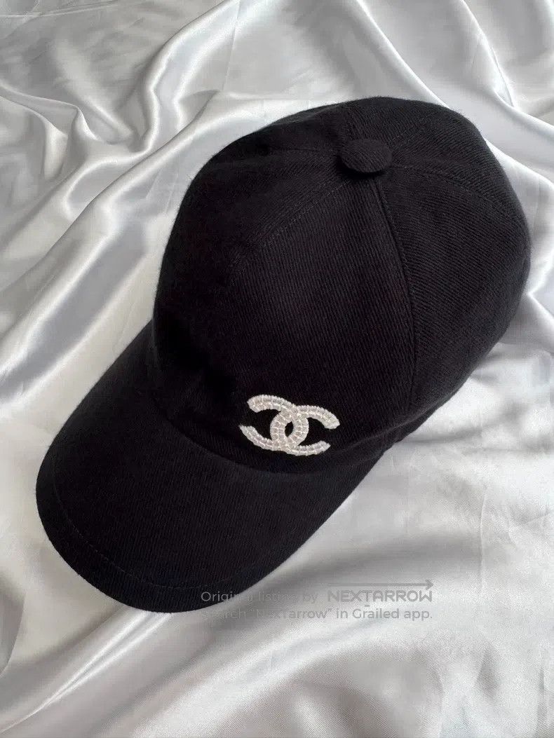 Chanel Chanel White CC pink and white cherry blossom lining baseb Size ONE SIZE - 1 Thumbnail