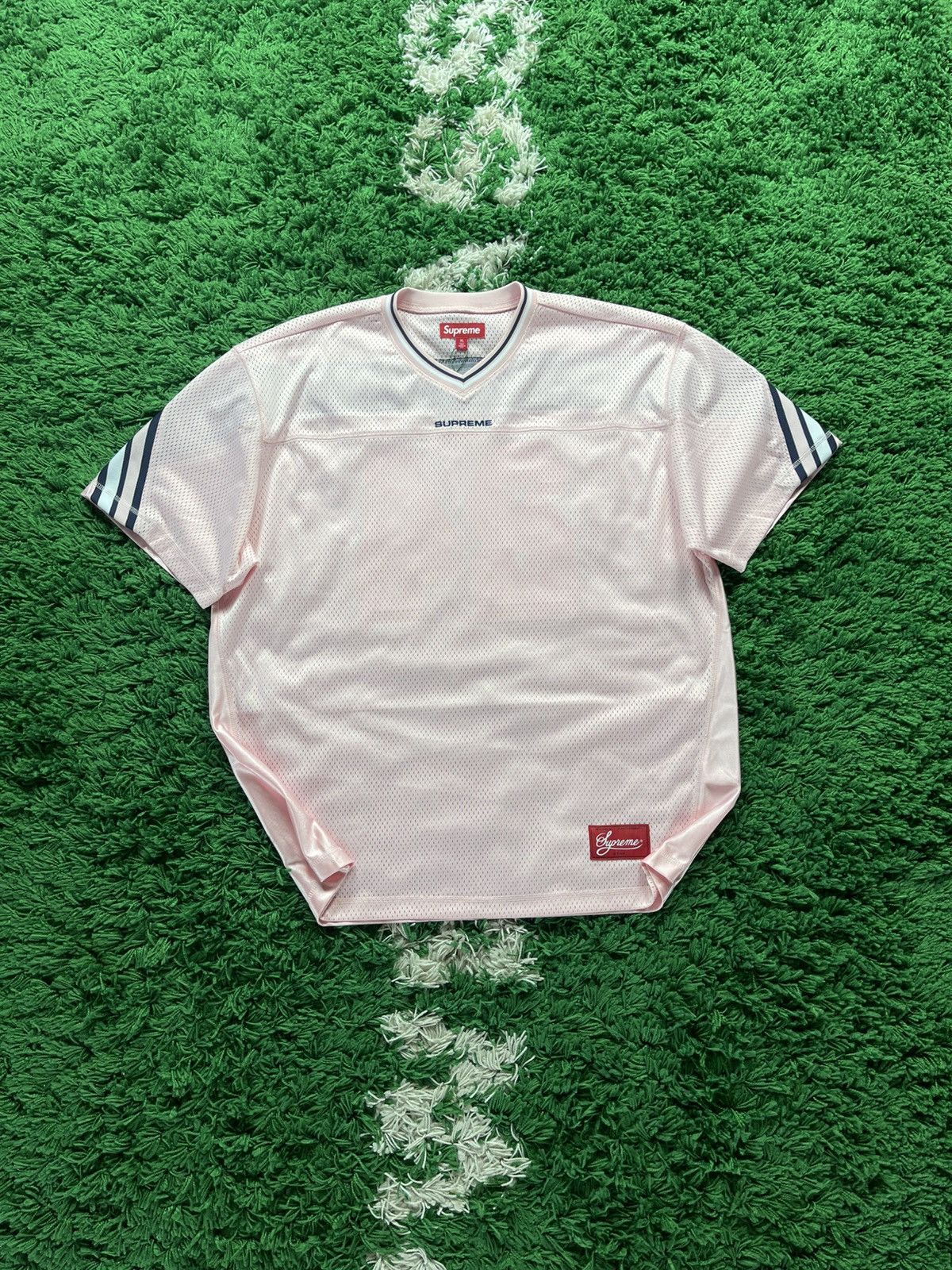 シャツ Supreme Jacquard Rib Football JerseyPink Supreme Jacquard Rib Football Jersey (FW24) - $118
