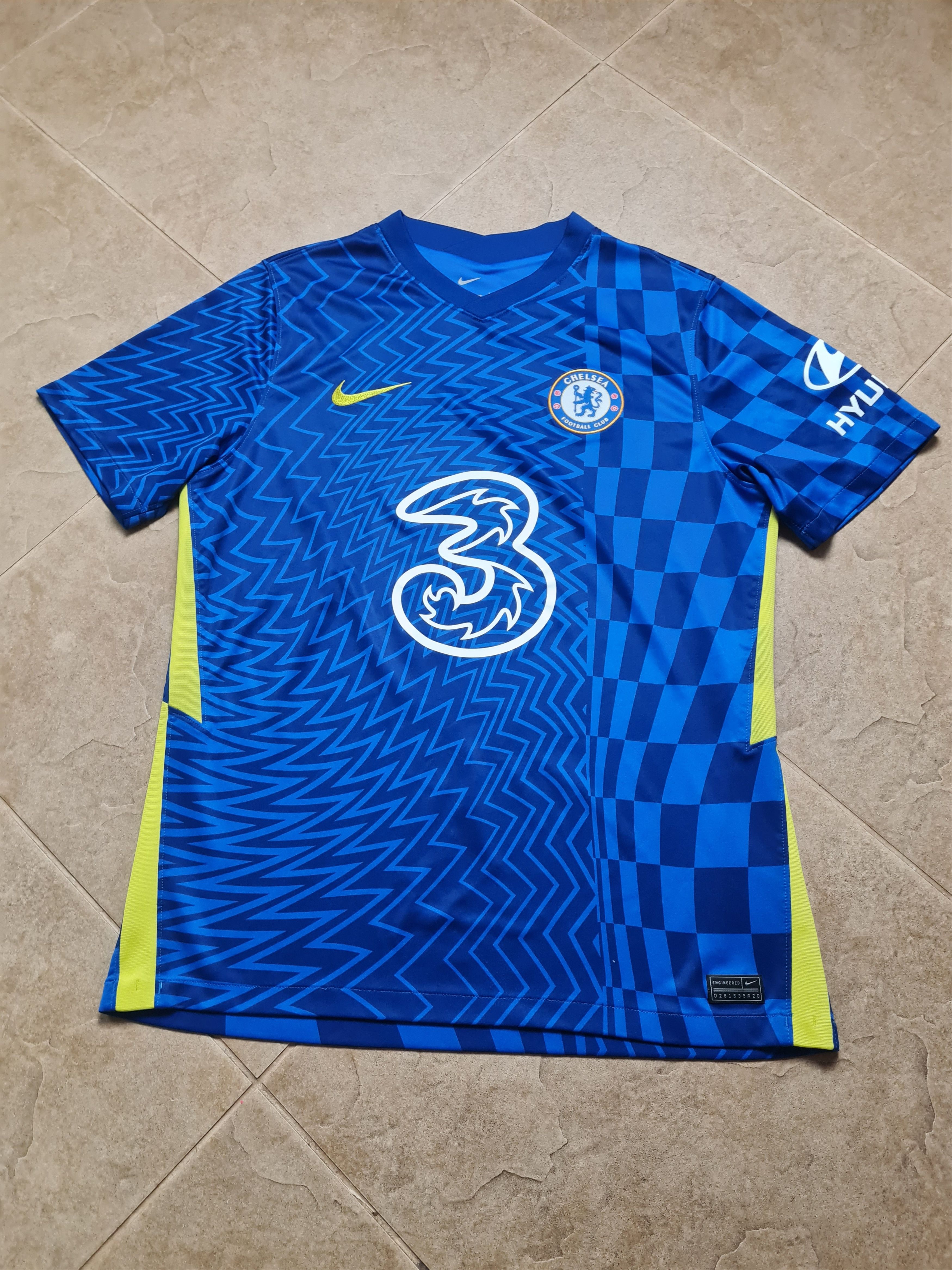Nike JERSEY CHELSEA 2021/2022 HOME SHIRT NIKE SOCCER Size L Size US L / EU 52-54 / 3 - 5 Thumbnail