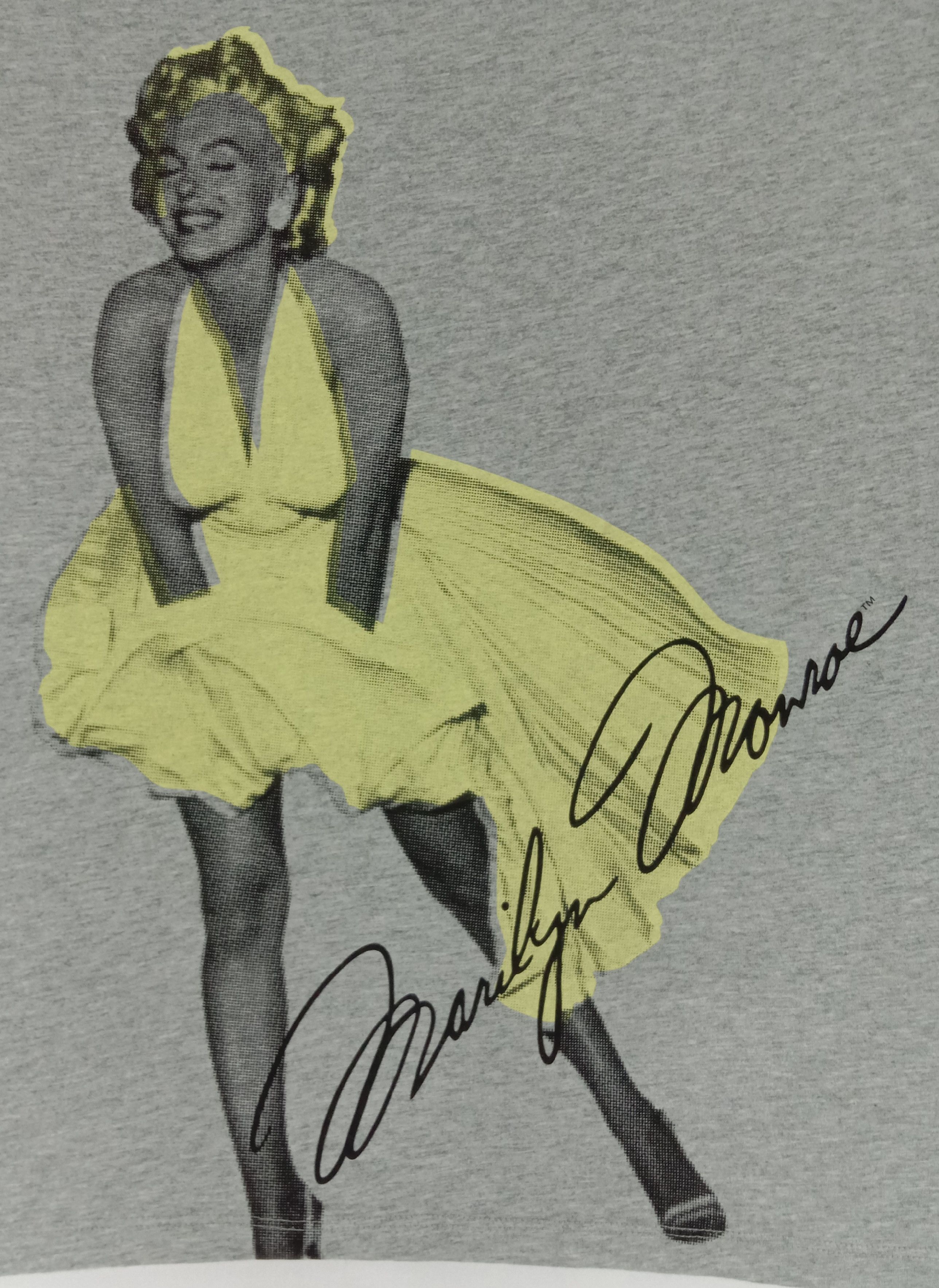 Uniqlo Marilyn Monroe x Uniqlo Over Printed T Shirt Size US M / EU 48-50 / 2 - 2 Thumbnail