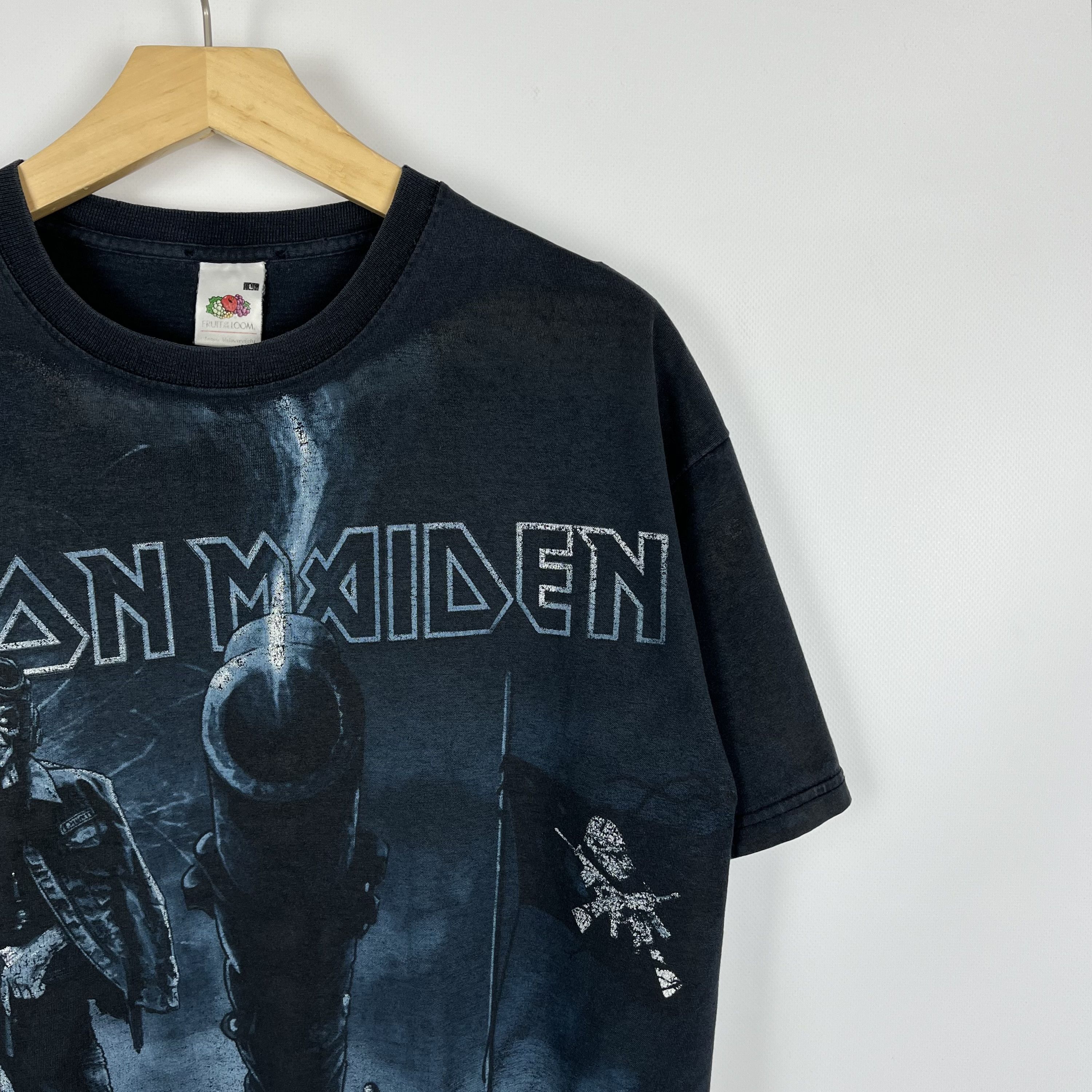 Band Tees Vintage Iron Maiden All Over Print Rare T Shirt 90’s Size US L / EU 52-54 / 3 - 2 Thumbnail
